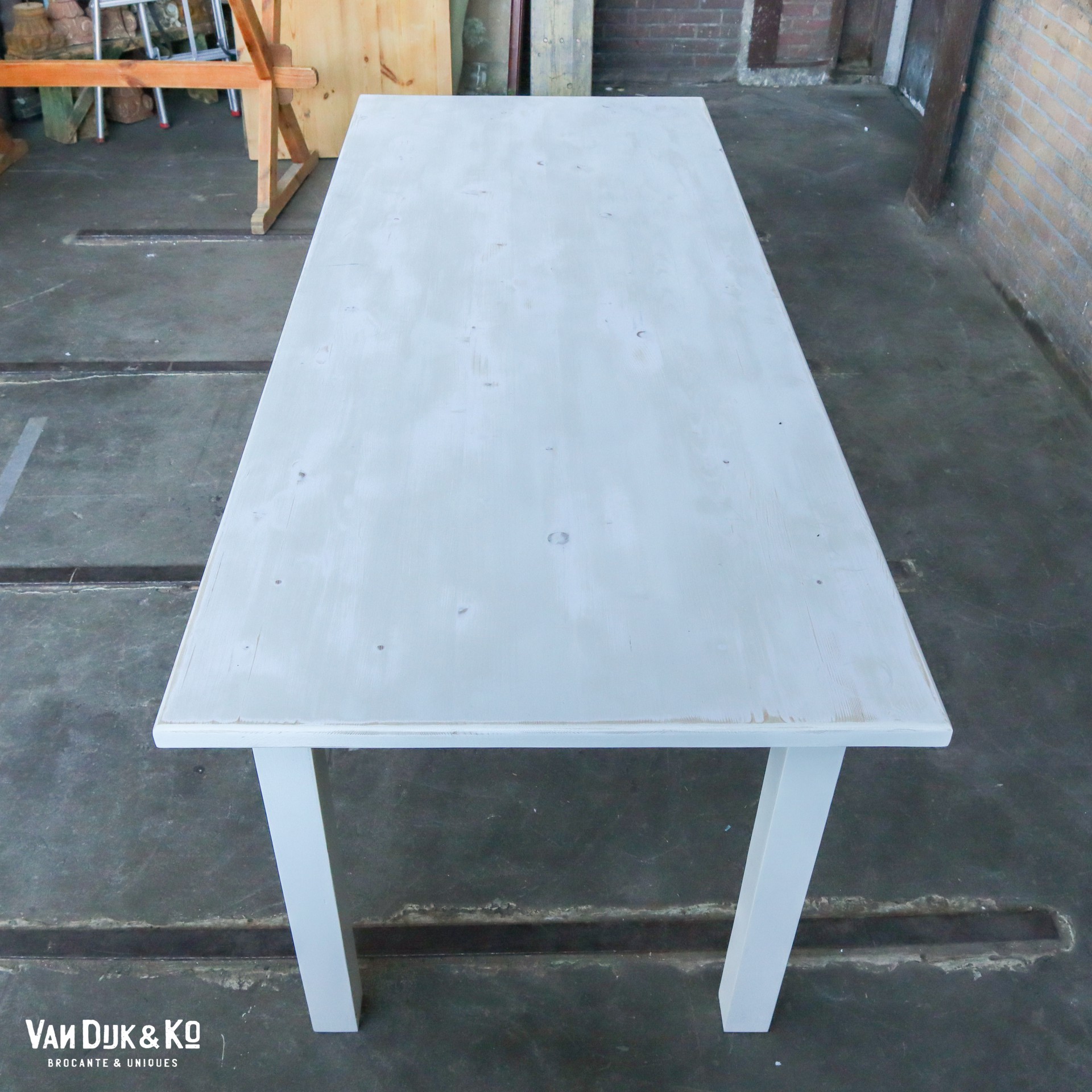 Parel Hiel platform Witte houten tafel » Van Dijk & Ko