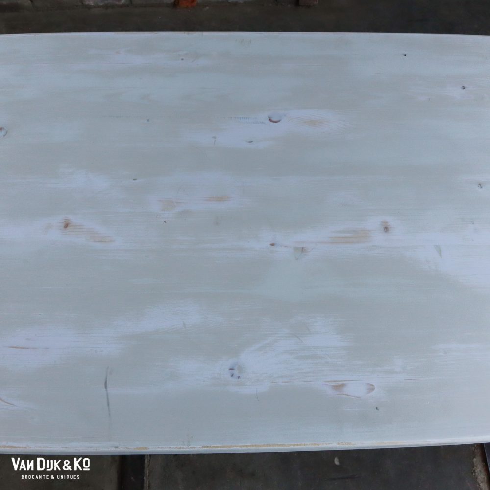 Houten witte tafel