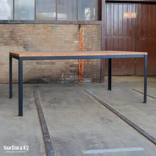 Industriële tafel