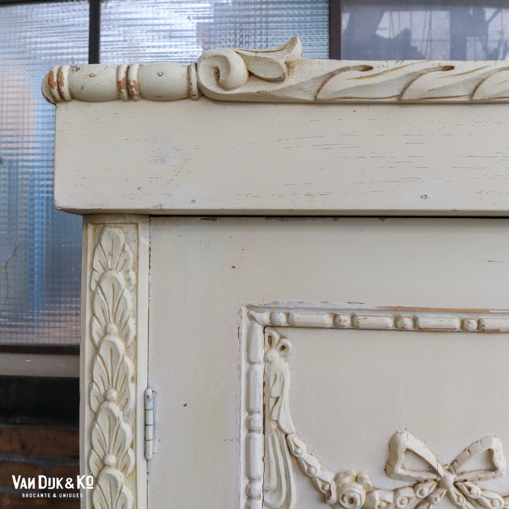 Brocante witte linnenkast - Afbeelding 11