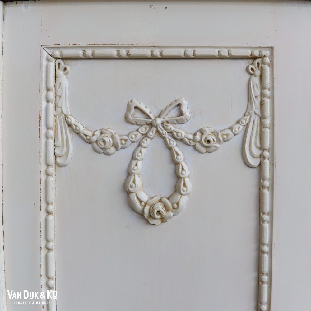 Brocante witte linnenkast - Afbeelding 4