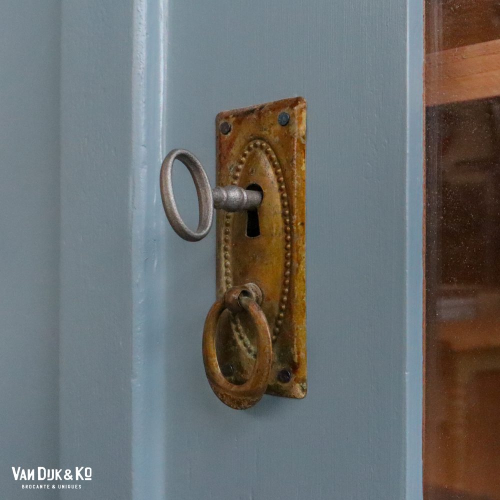 Vintage blauwe vitrinekast - Afbeelding 7