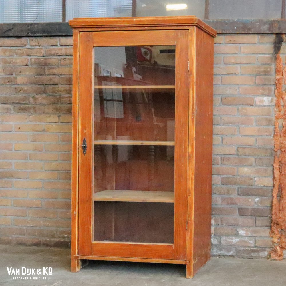 Vintage houten vitrinekast
