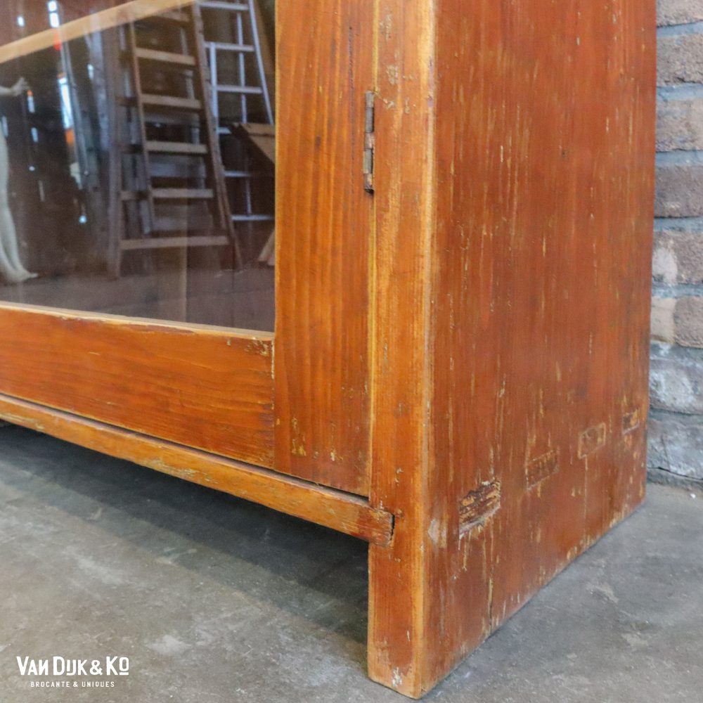 Vintage houten vitrinekast - Afbeelding 7
