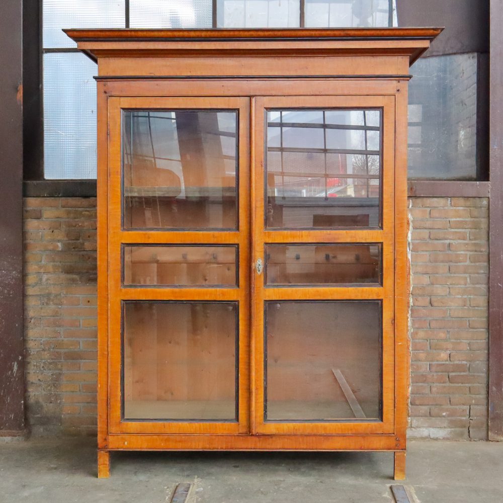 Vintage houten vitrinekast - Afbeelding 2