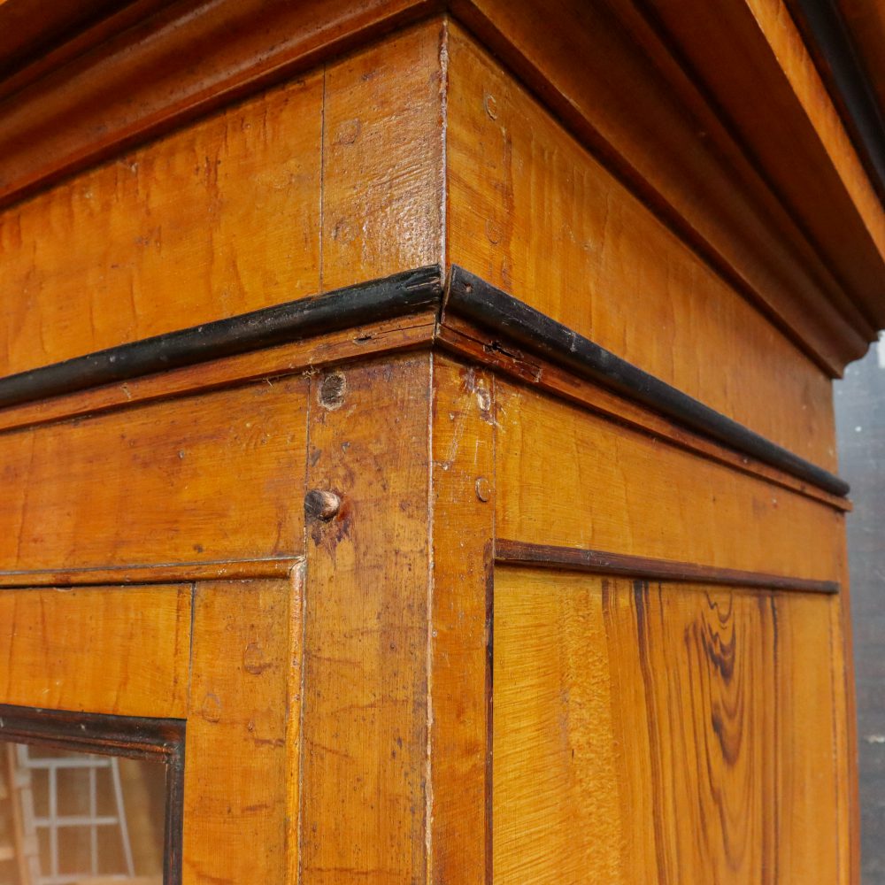 Vintage houten vitrinekast - Afbeelding 12