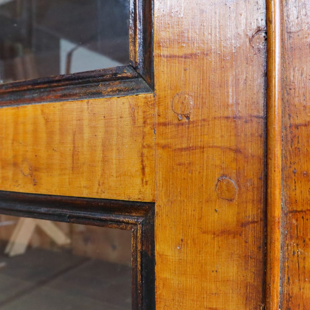 Vintage houten vitrinekast - Afbeelding 9