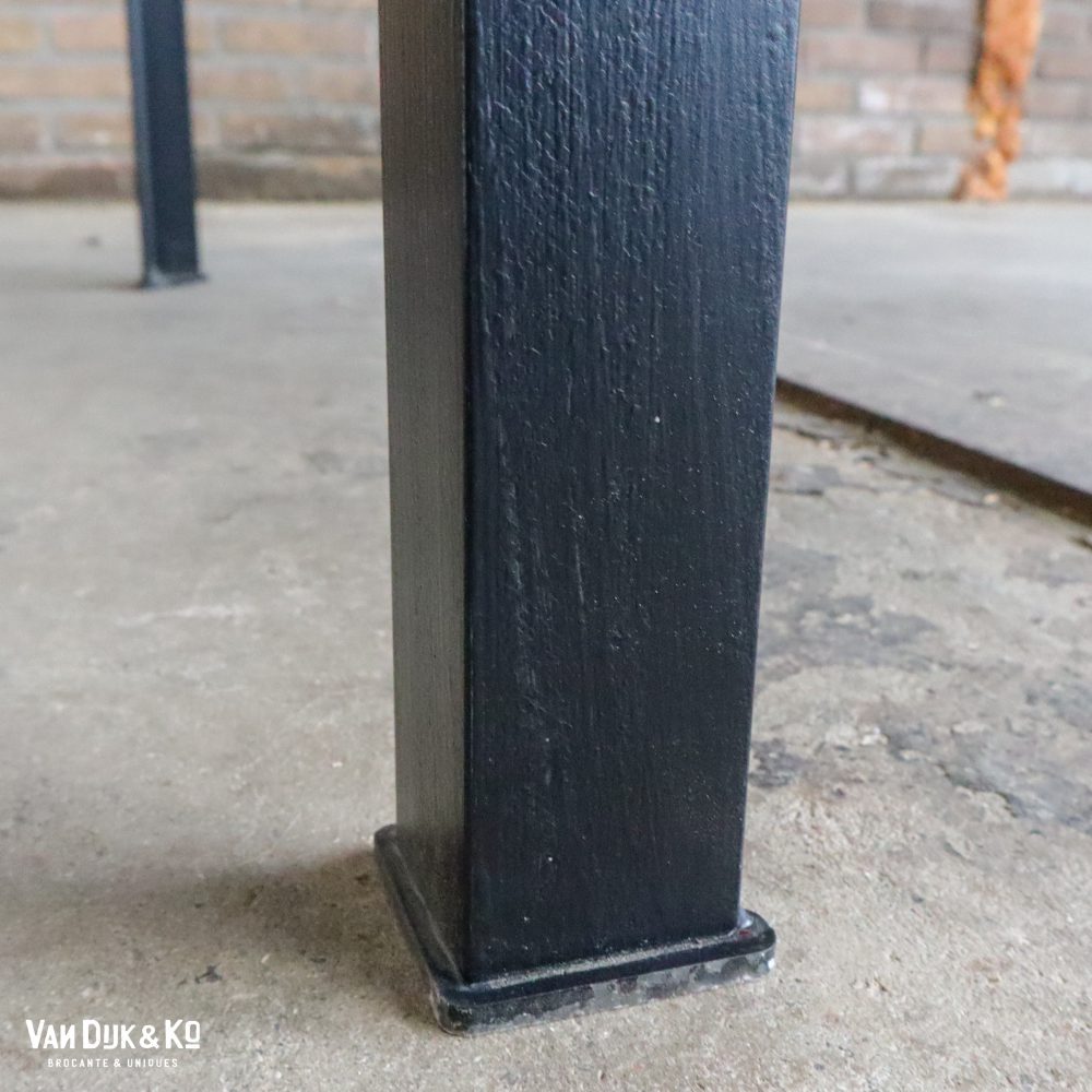 Industriële tafel met ingelegd tafelblad - Afbeelding 9