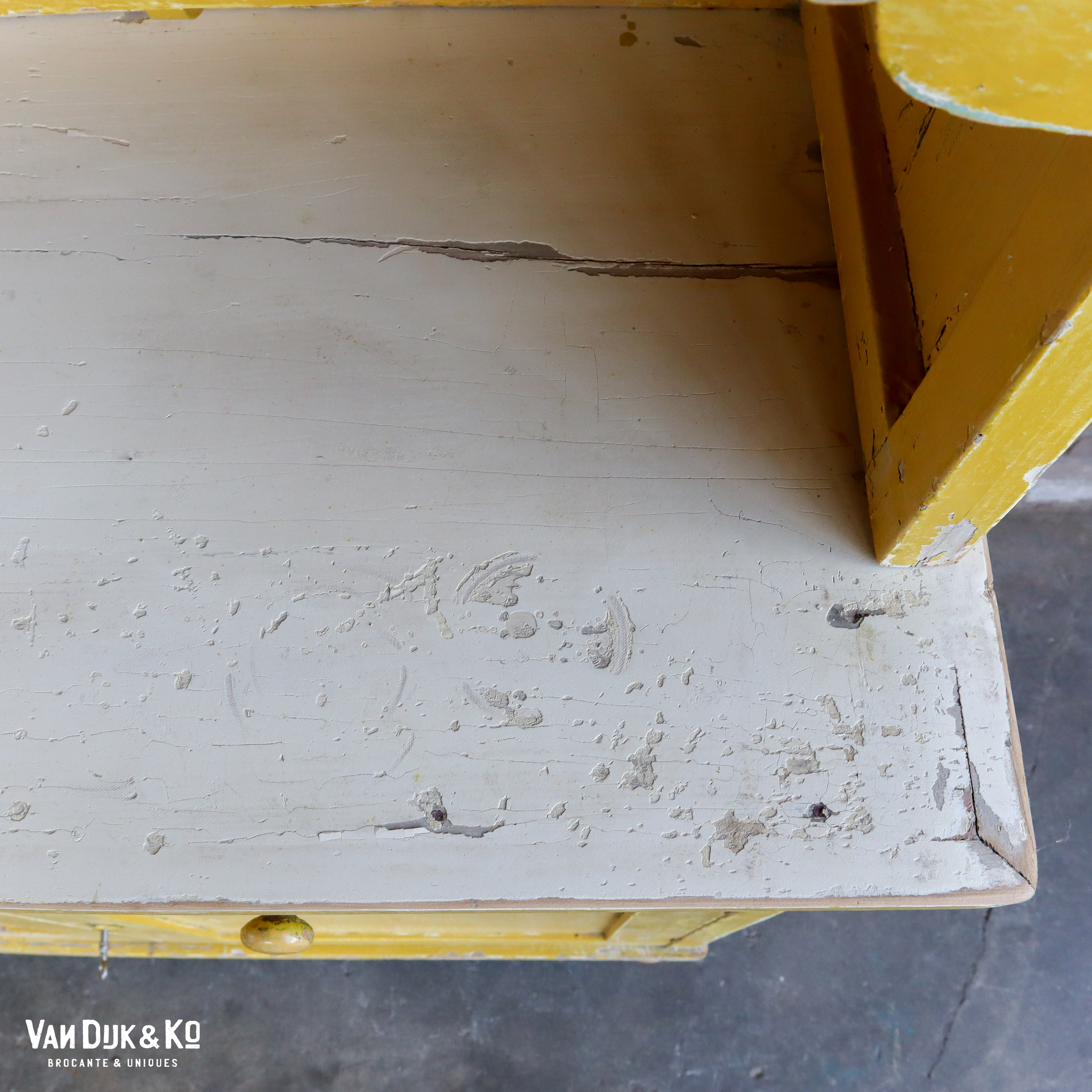 Brocante gele buffetkast - Afbeelding 10