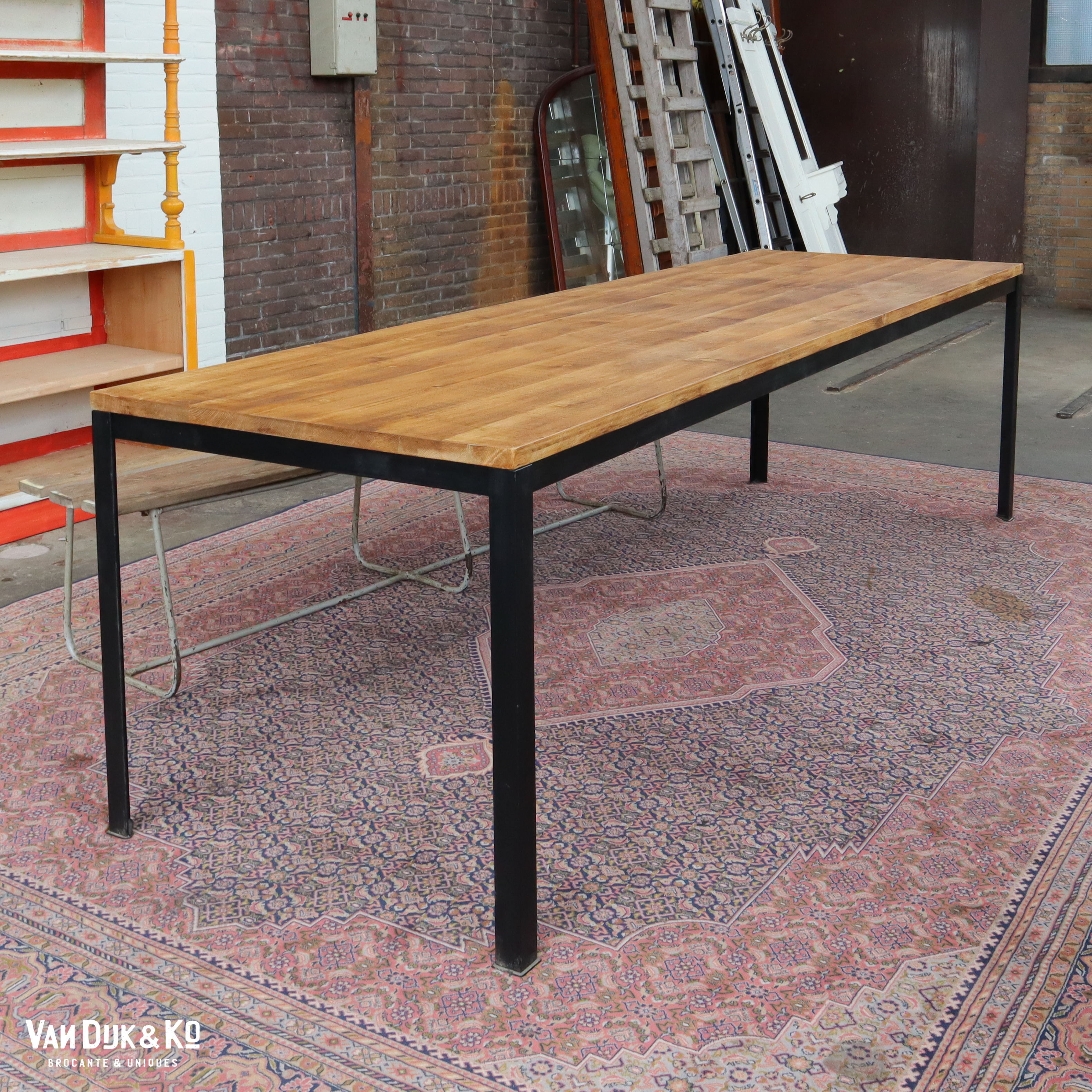 Industriële eettafel - Afbeelding 3