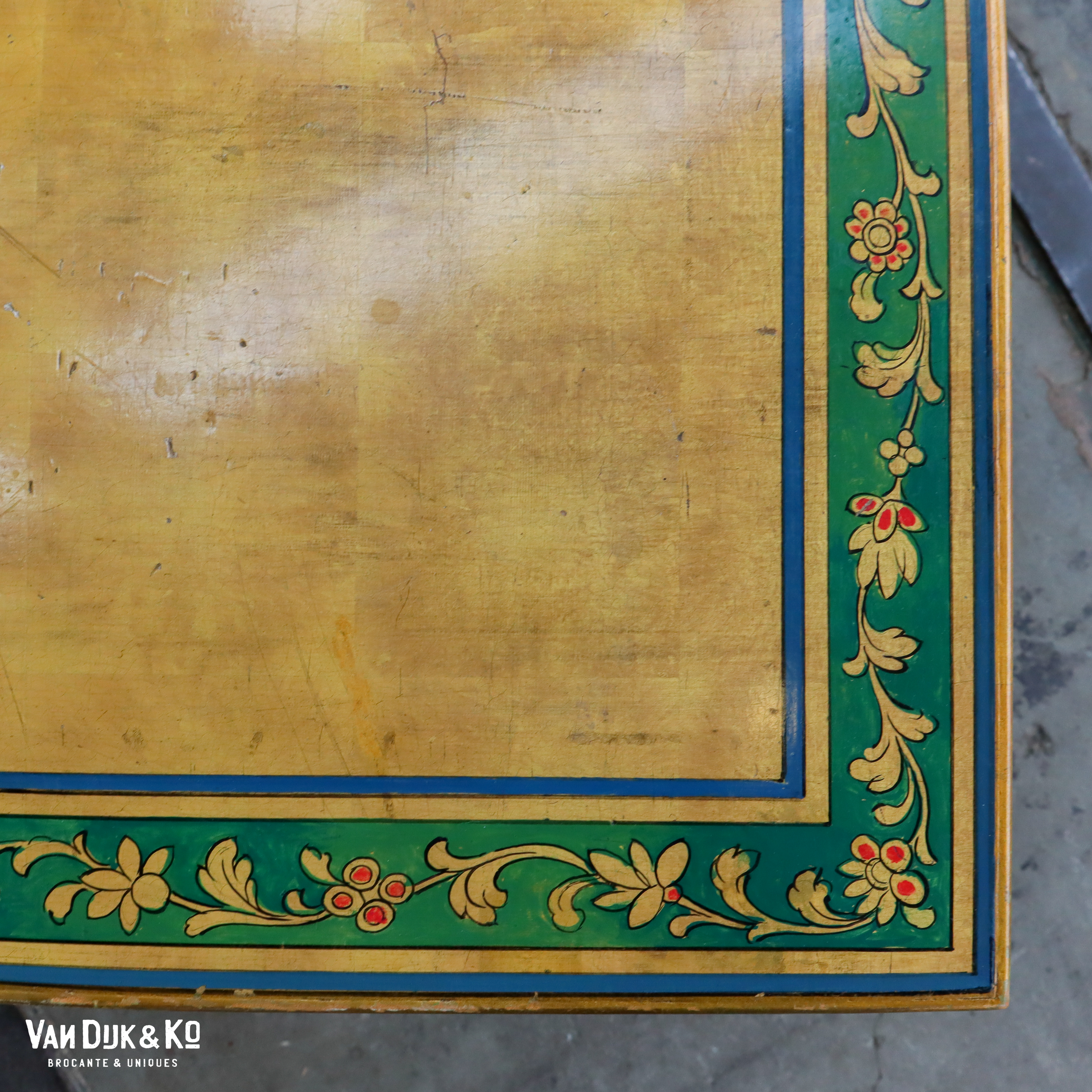 Goud beschilderde salontafel - Afbeelding 4