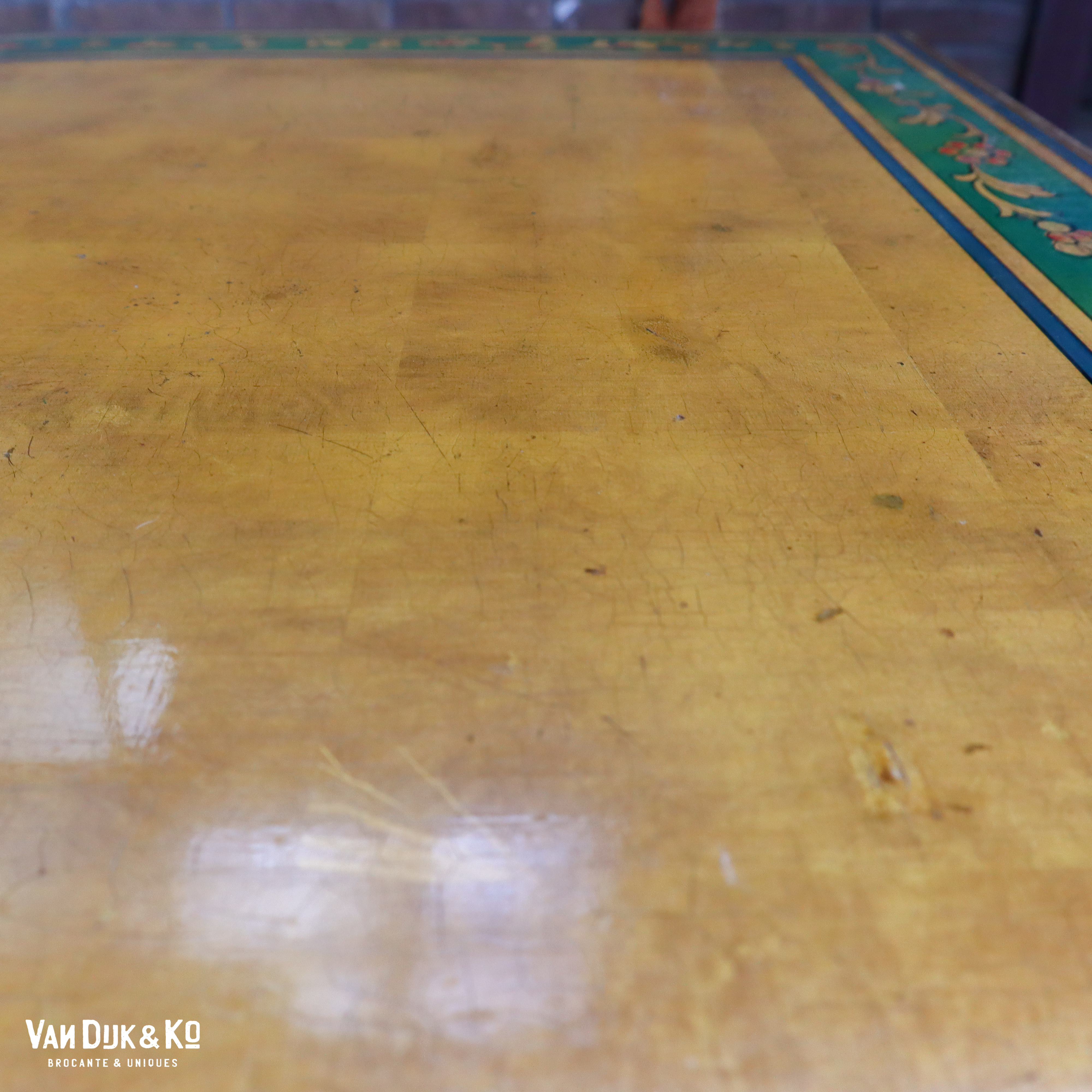 Goud beschilderde salontafel - Afbeelding 8
