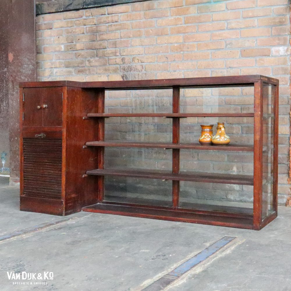 Vintage winkelkast
