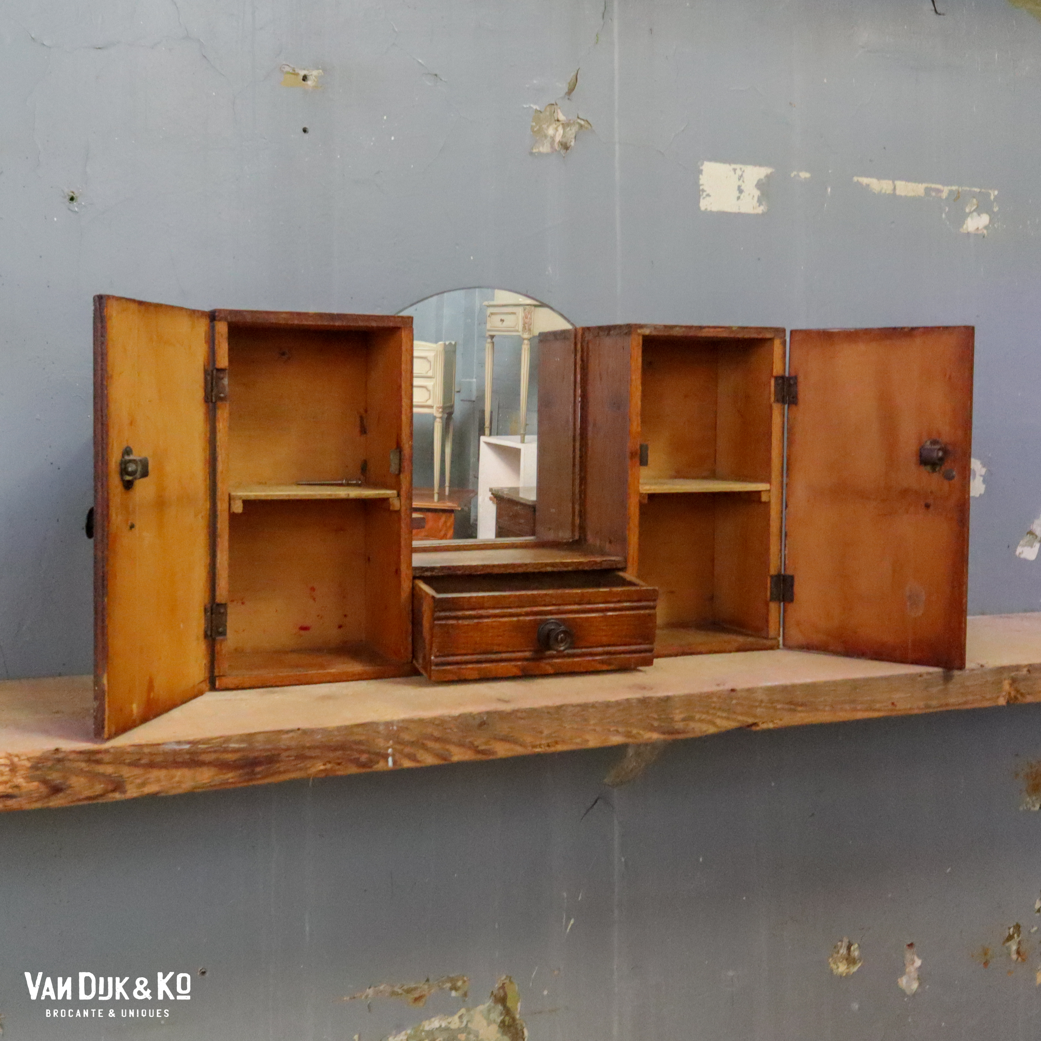 Vintage hangkastje met spiegel - Afbeelding 2
