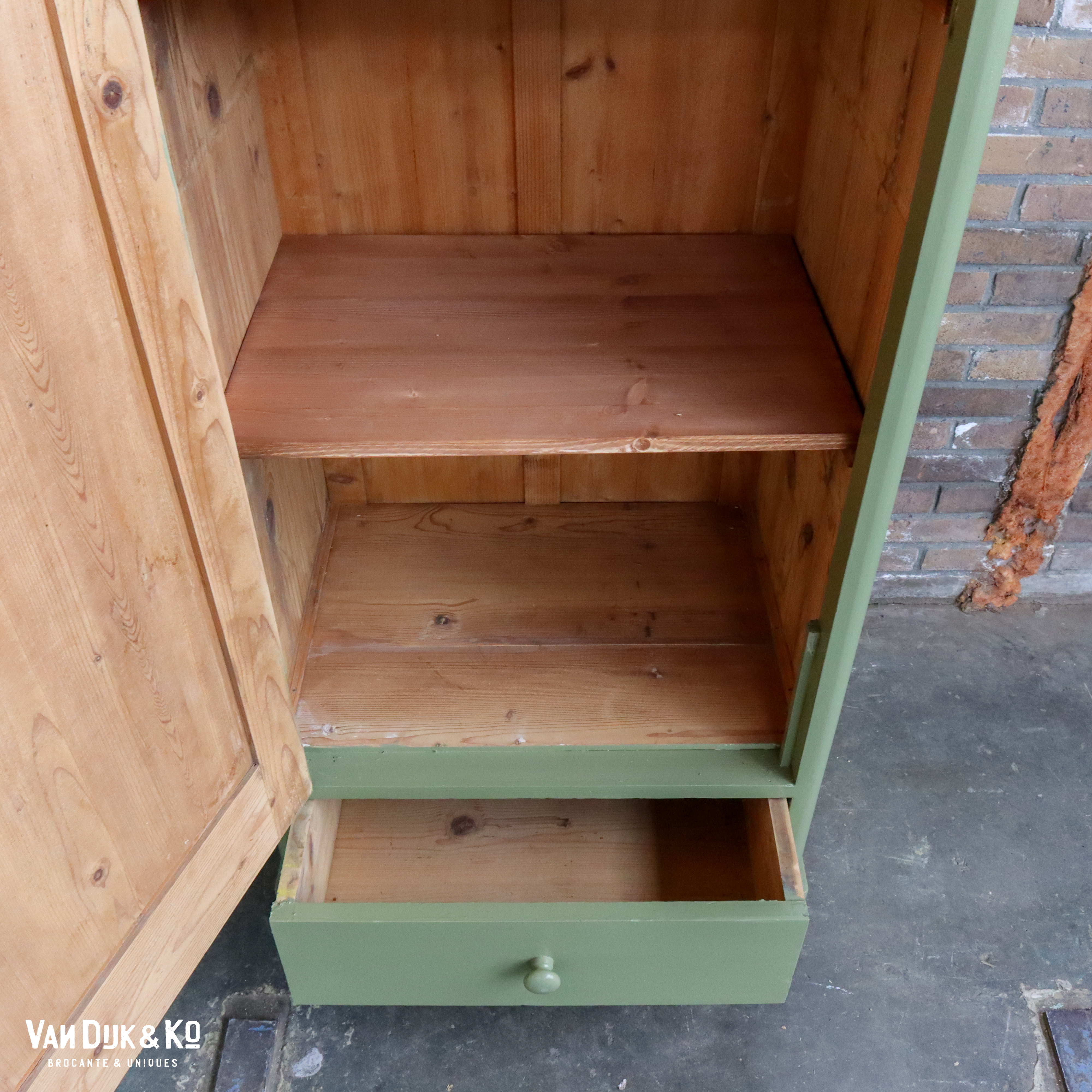 Groene eendeurs linnenkast - Afbeelding 3