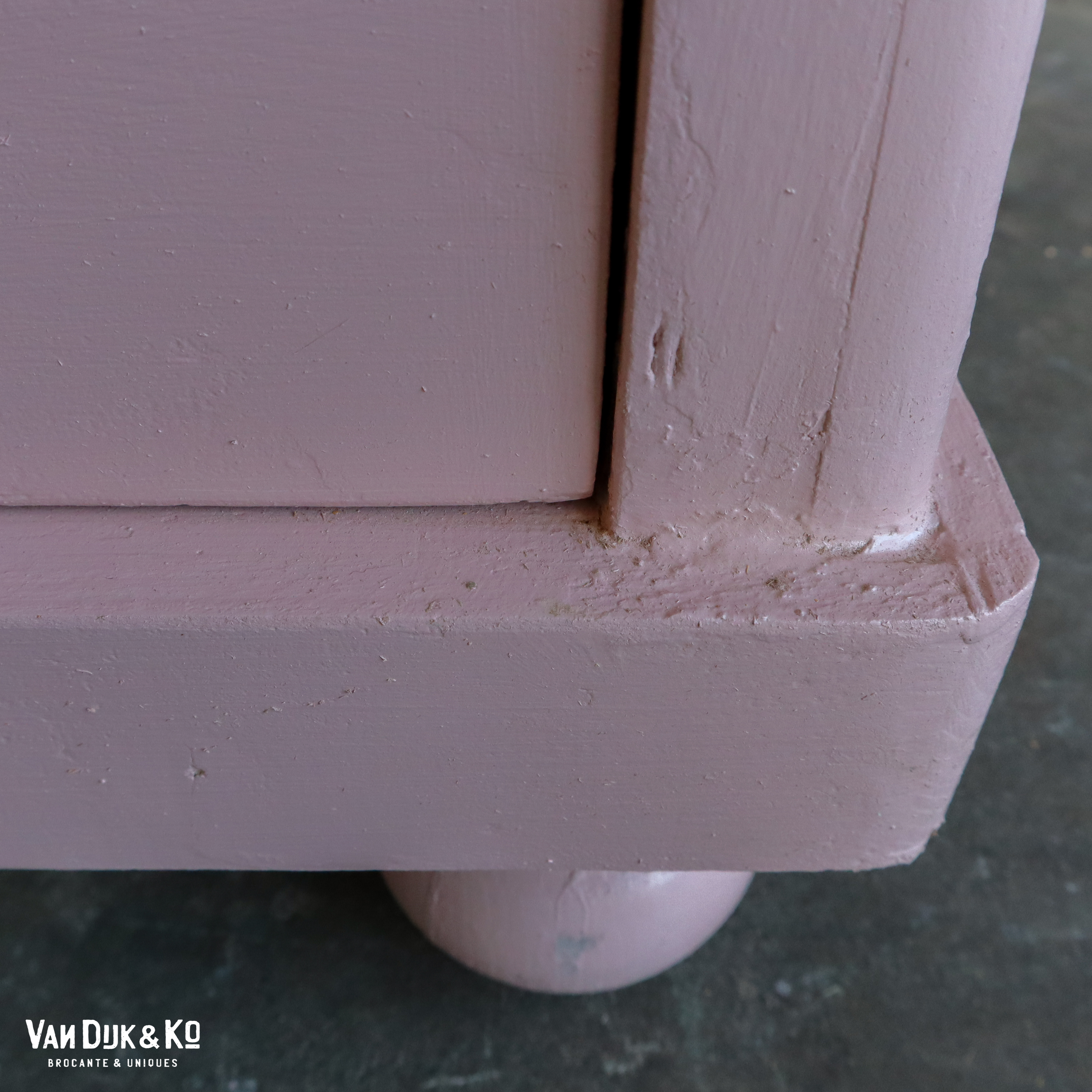 Roze eendeurs linnenkast - Afbeelding 12