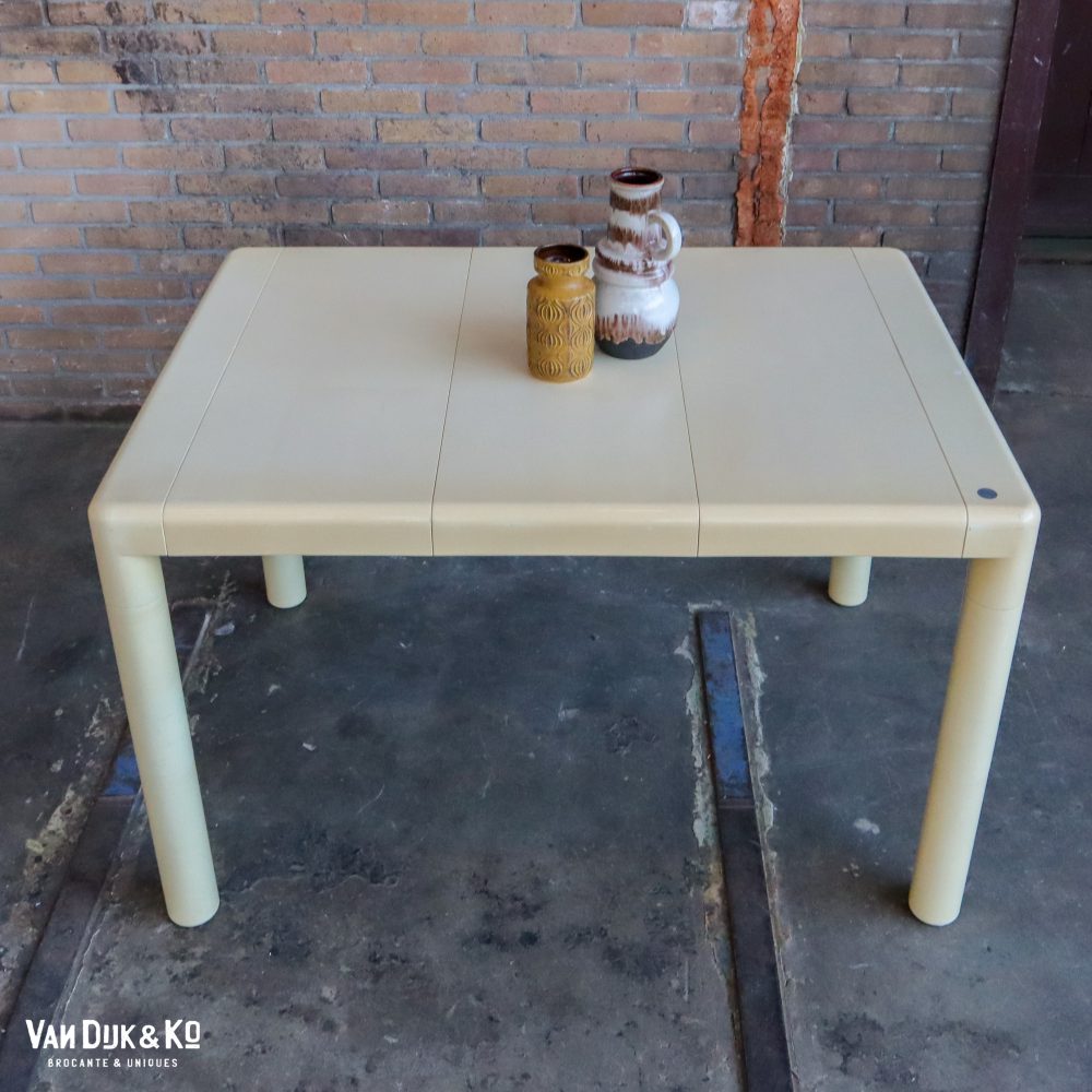 Design kunststof tafel - Afbeelding 6