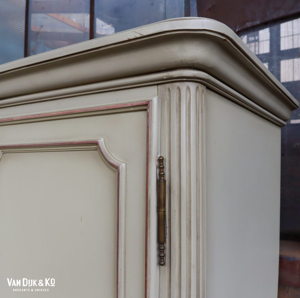 Brocante vierdeurs linnenkast - Afbeelding 11