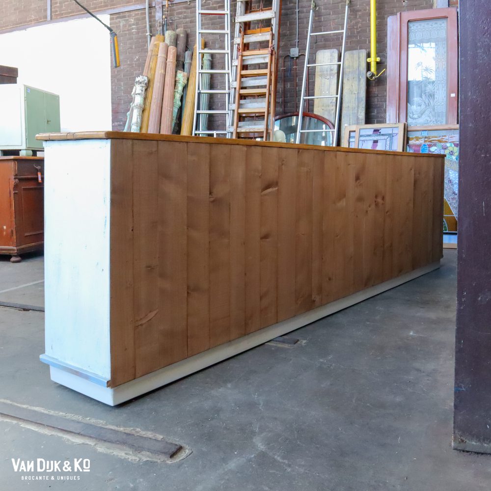 Lichtblauwe houten toog - Afbeelding 10
