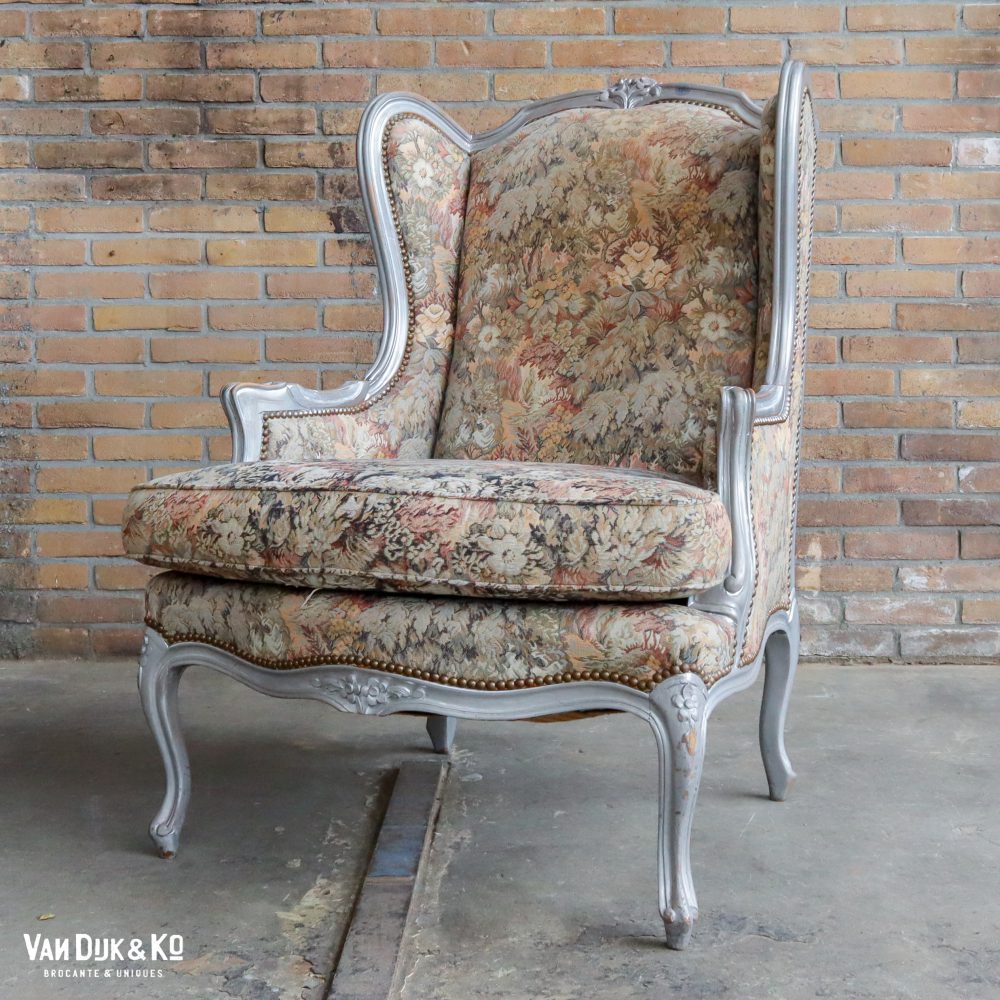 Sierlijke zilveren fauteuil