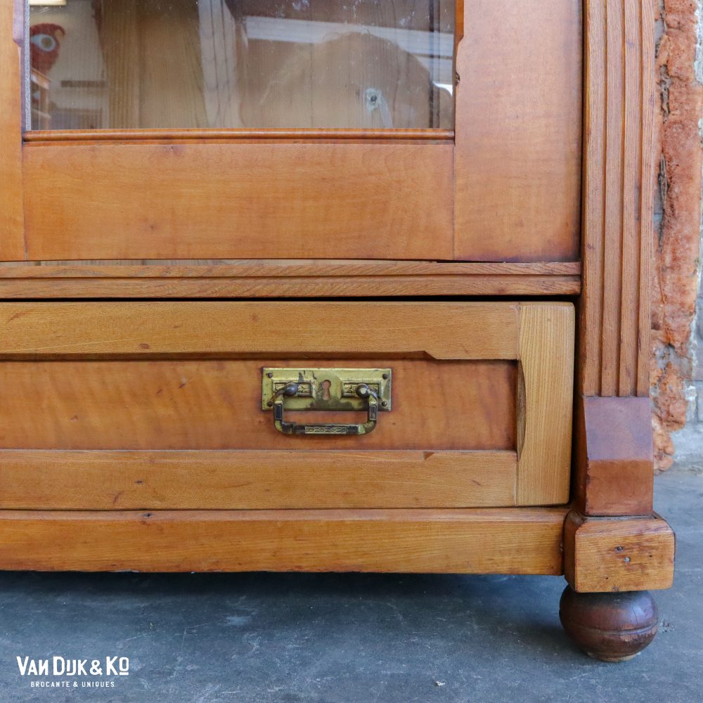 Brocante bruine vitrinekast - Afbeelding 9