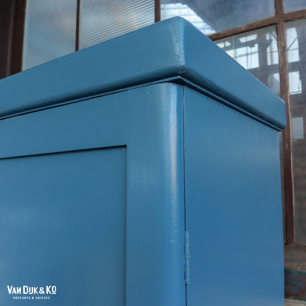 Blauwe eendeurs linnenkast - Afbeelding 2