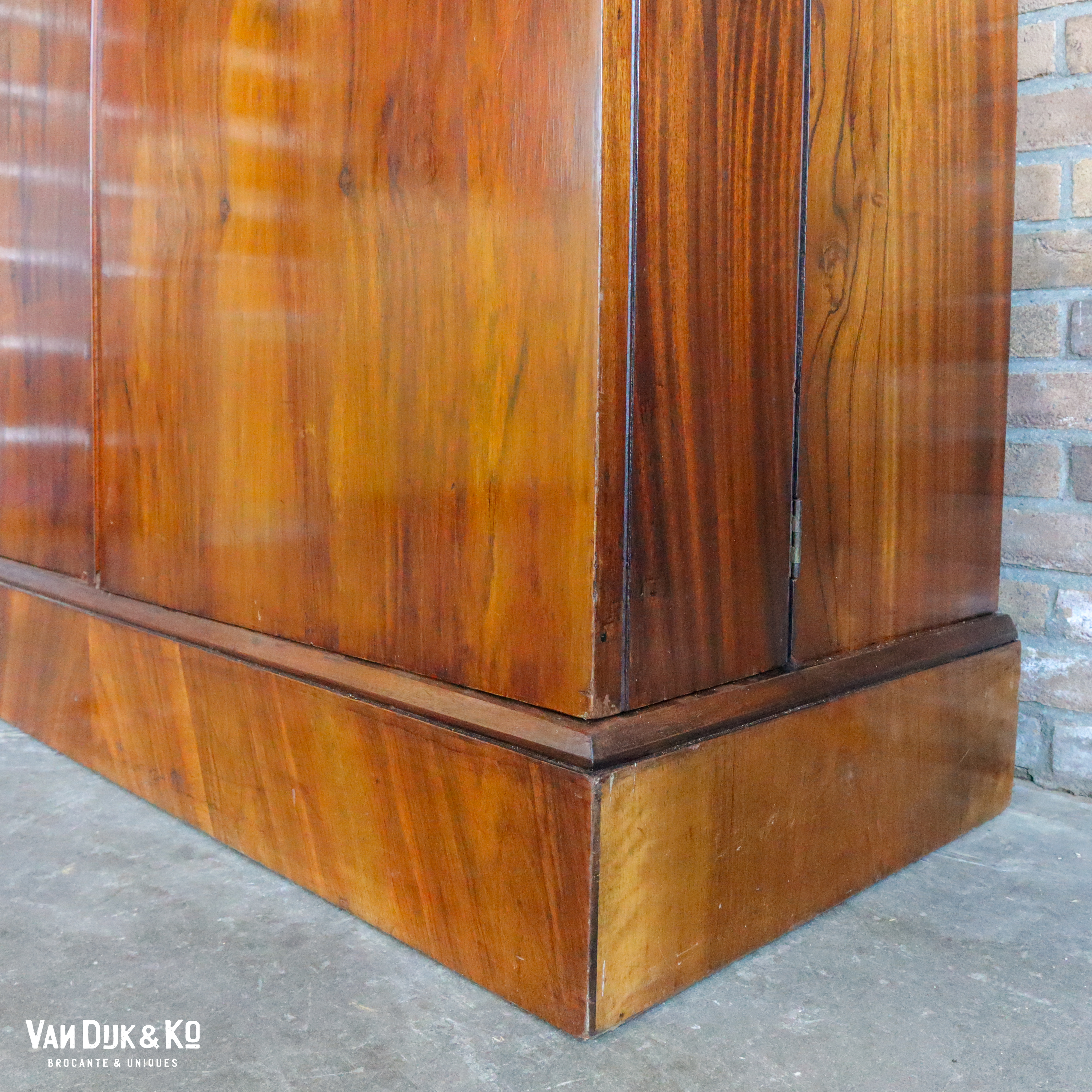 Vintage Art Deco kledingkast - Afbeelding 16