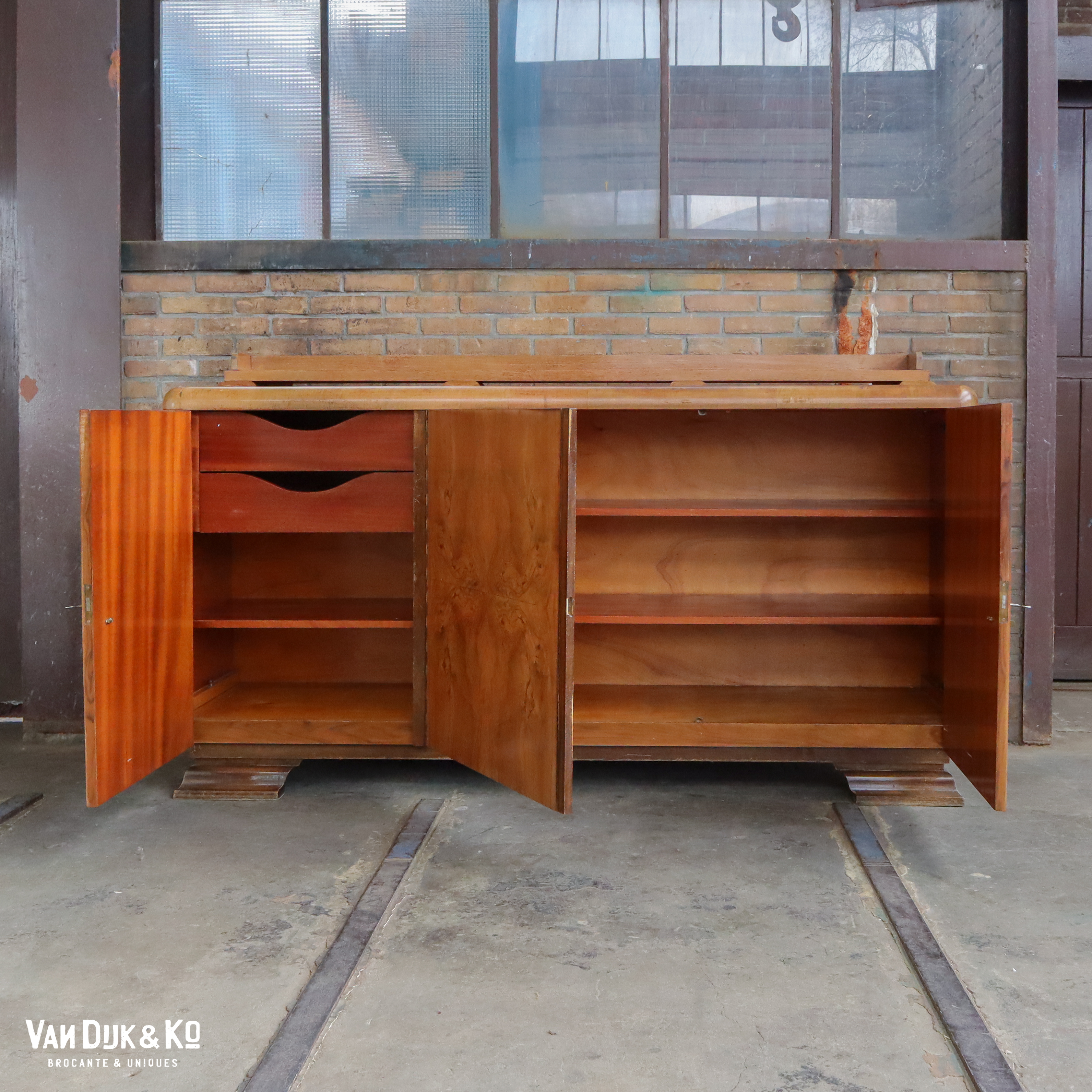 Vintage dressoir - Afbeelding 8
