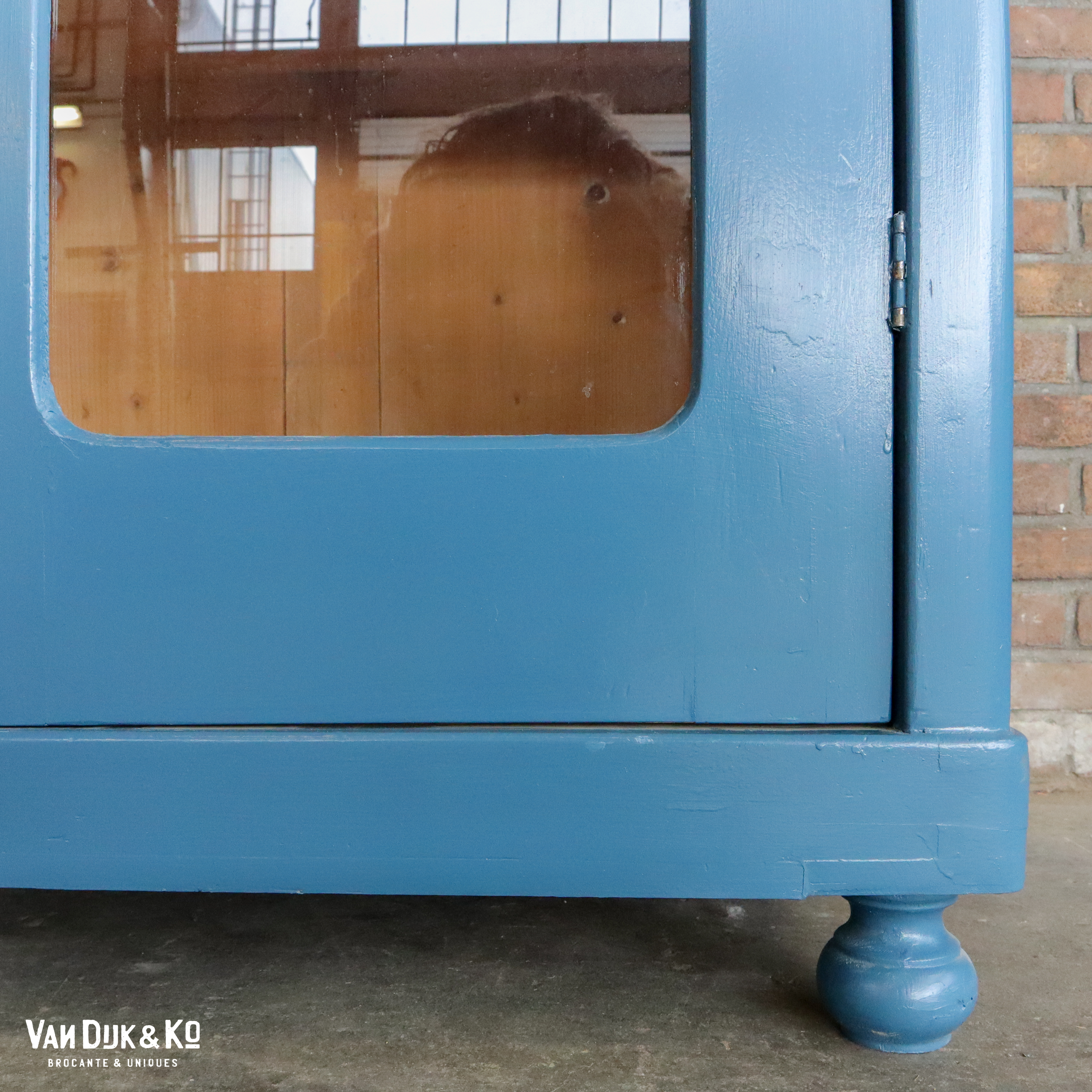 Blauwe vitrinekast - Afbeelding 7