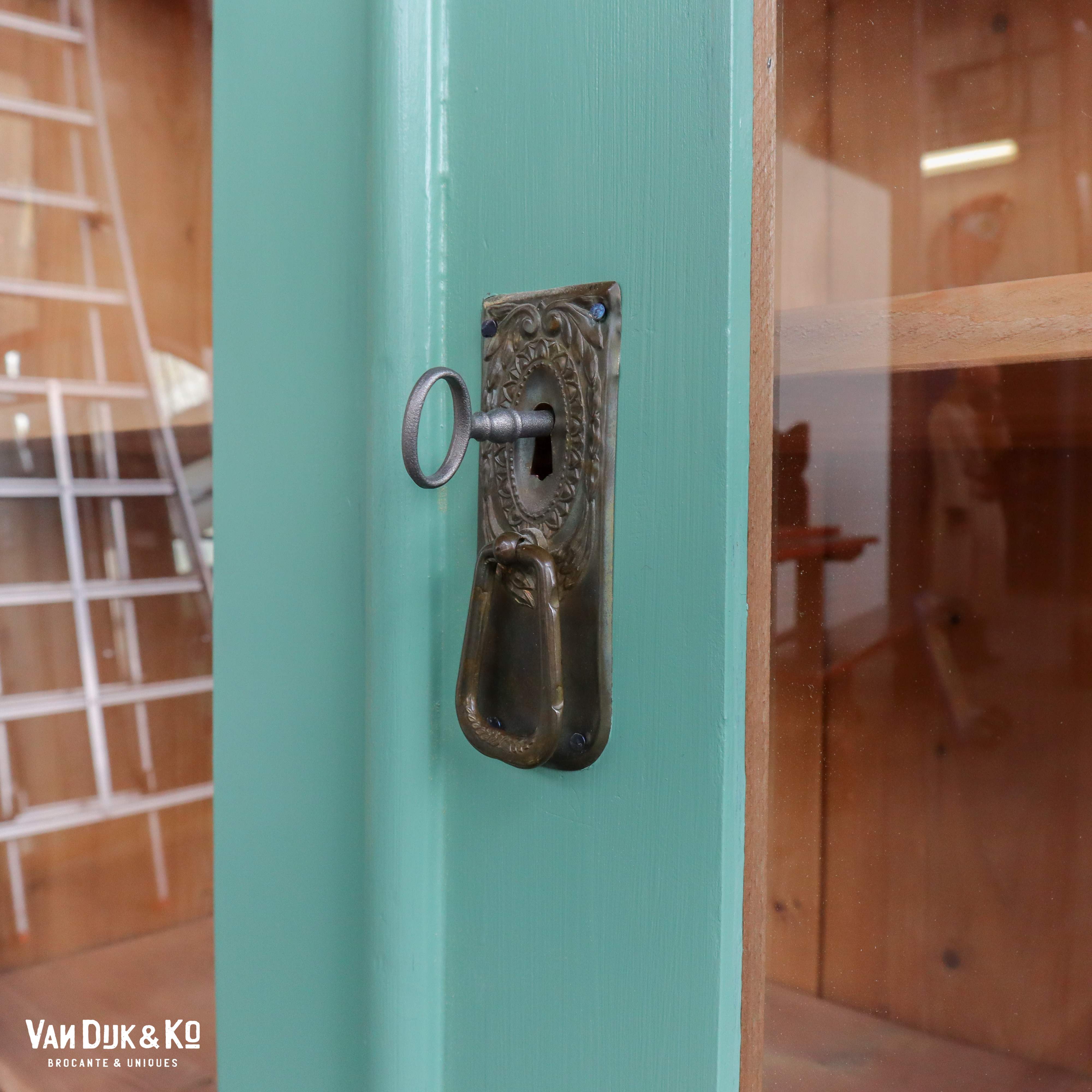 Groene vitrinekast - Afbeelding 6