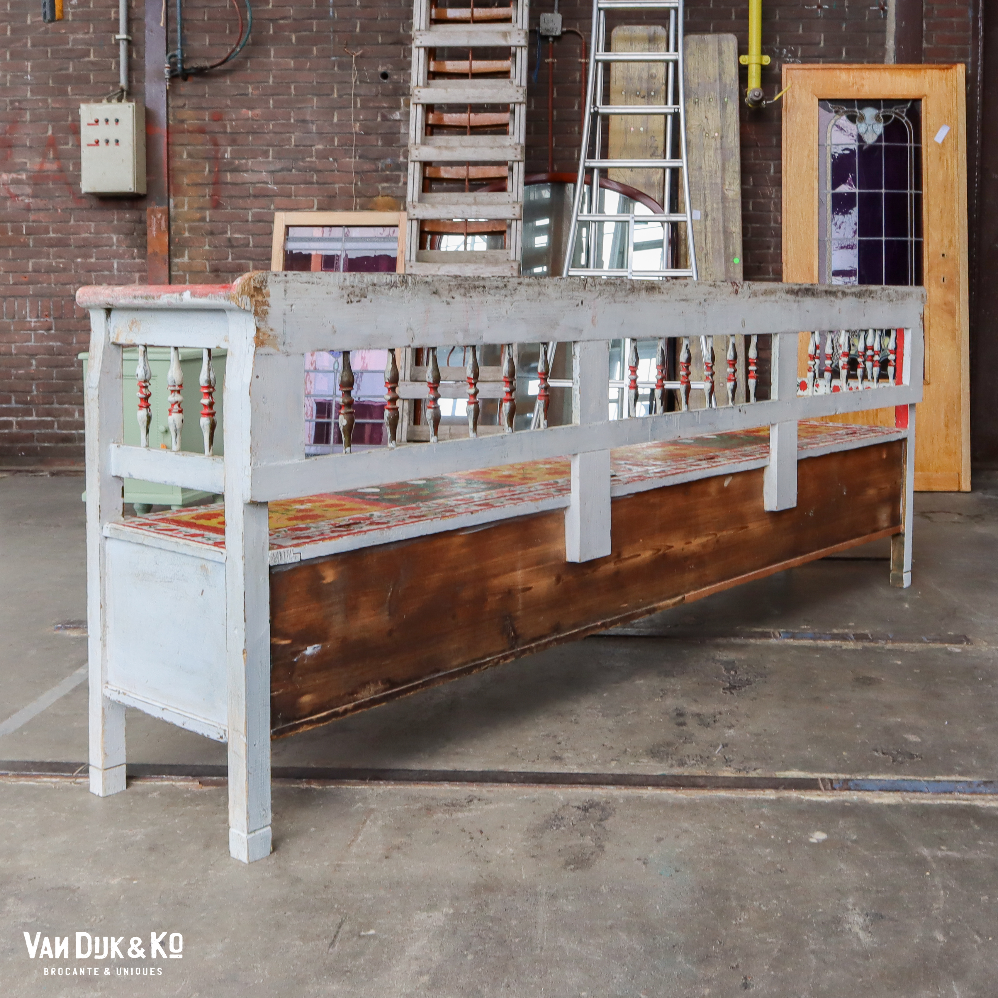 Beschilderde houten klepbank - Afbeelding 12