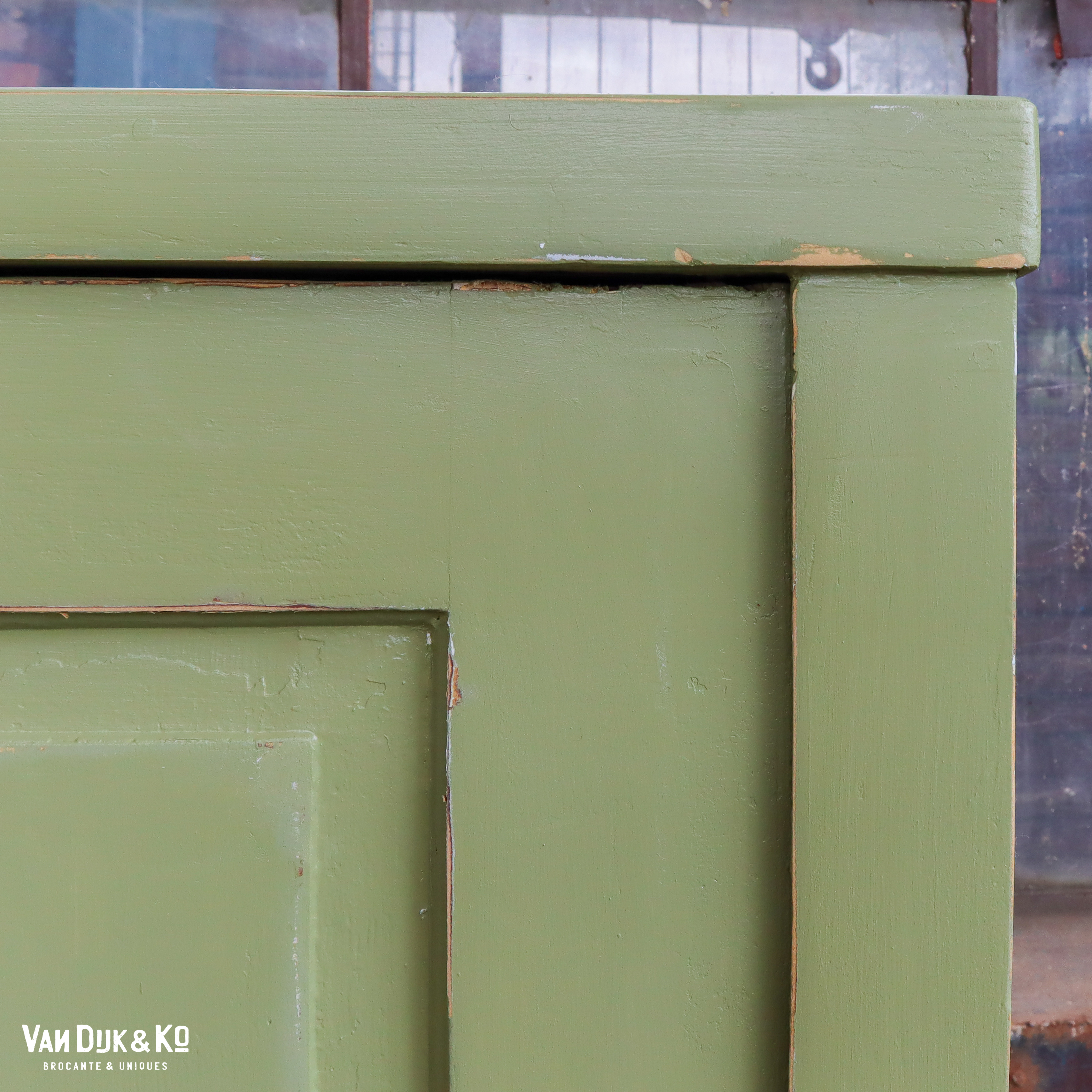 Groene tweedeurs kast - Afbeelding 6