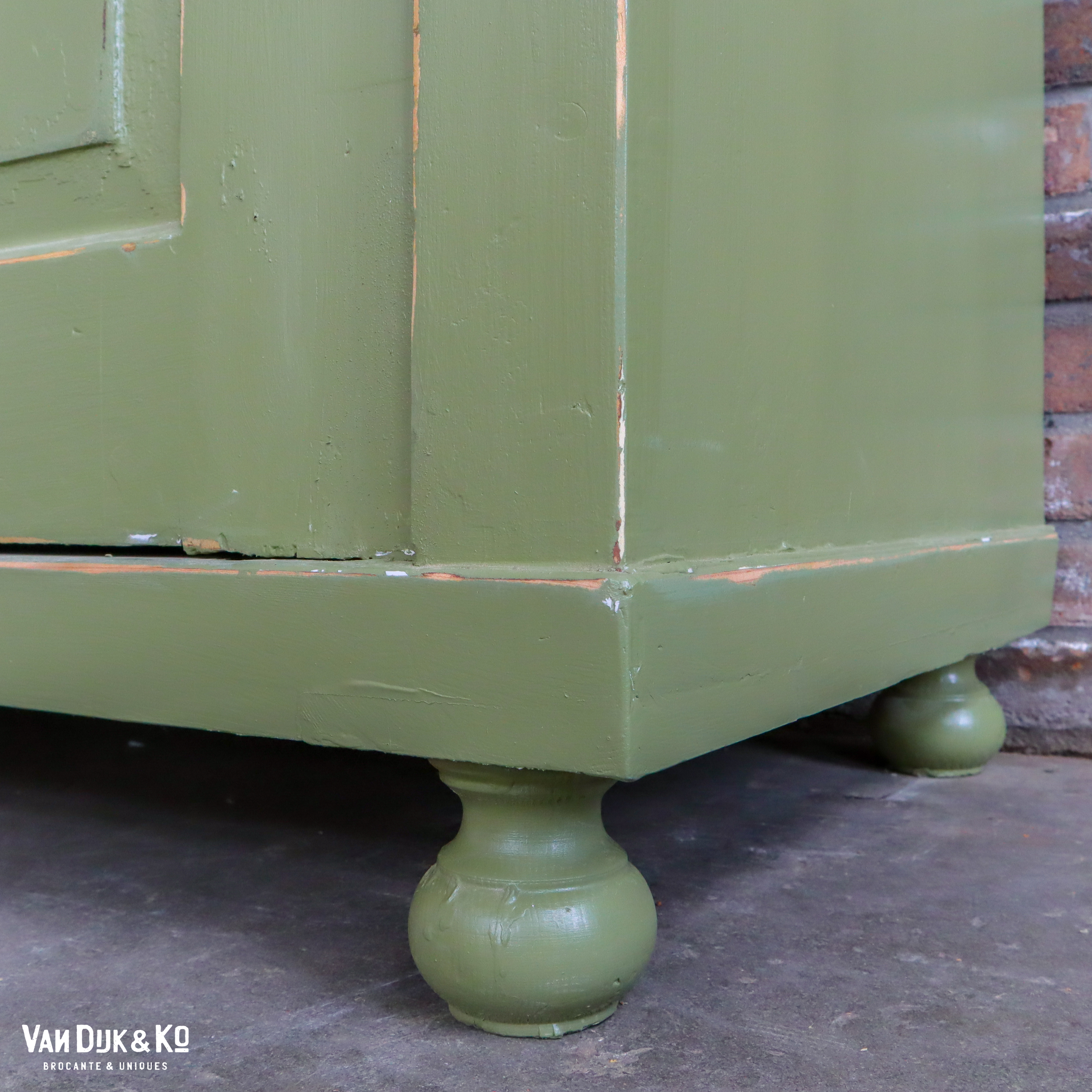 Groene tweedeurs kast - Afbeelding 9