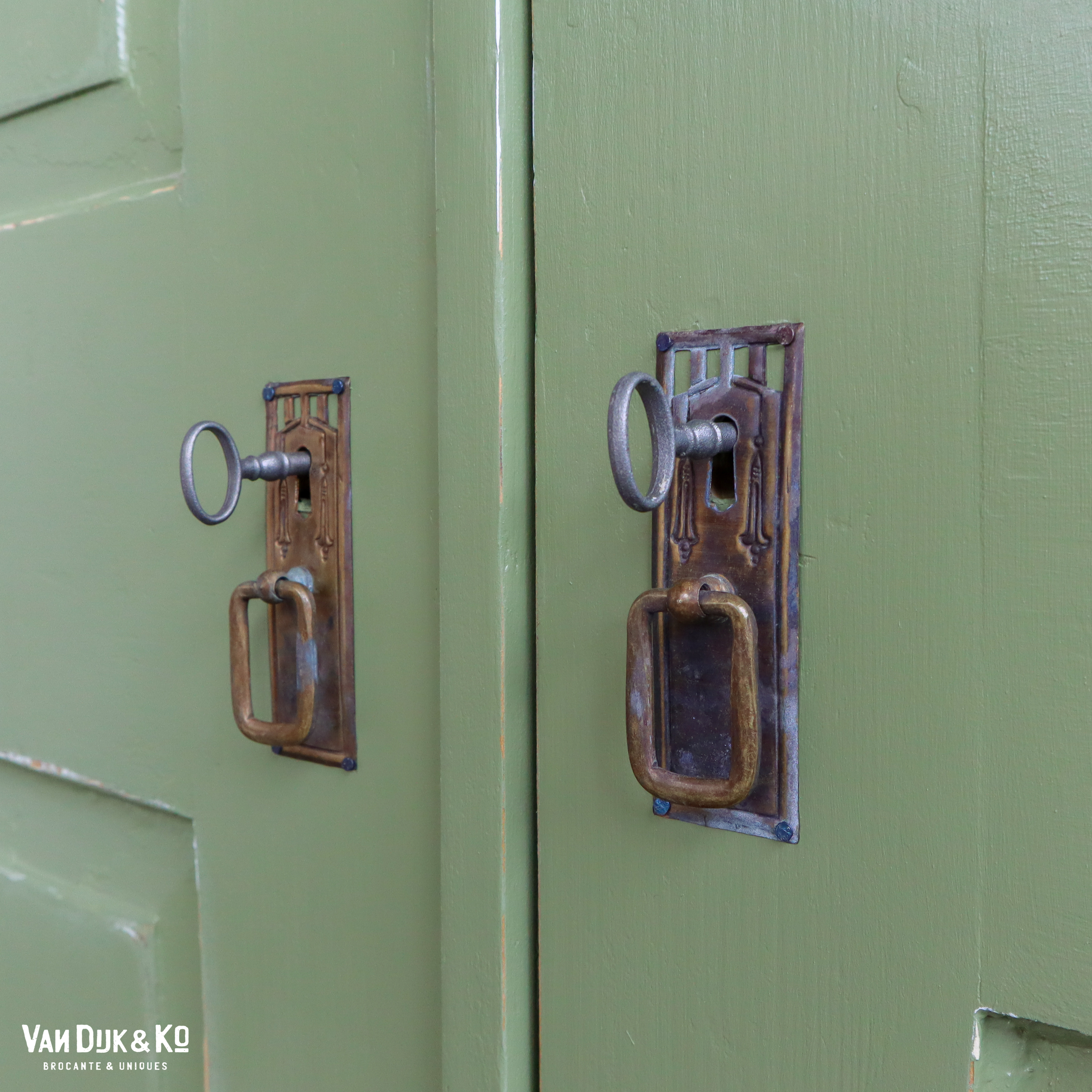 Groene tweedeurs kast - Afbeelding 7