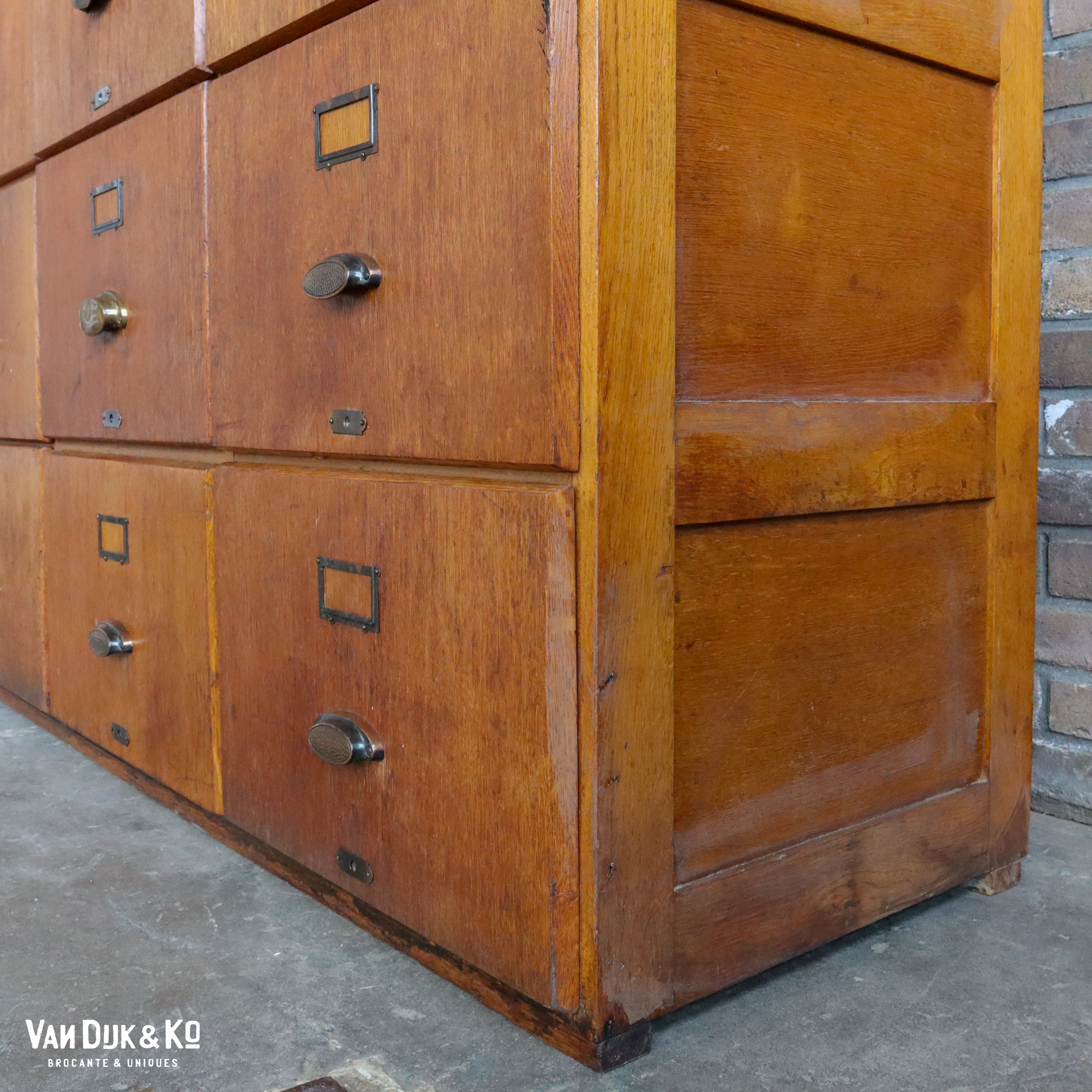 Vintage houten archiefkast - Afbeelding 6