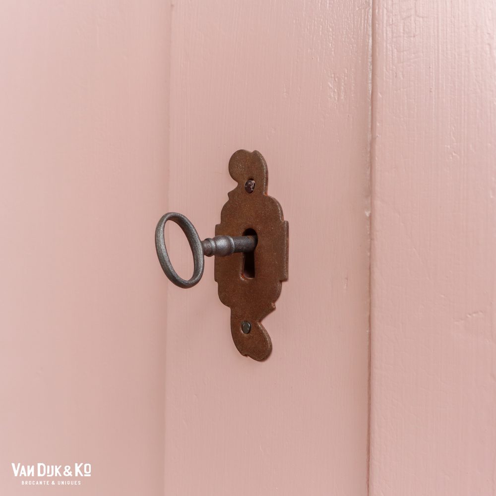 Roze eendeurs linnenkast - Afbeelding 6