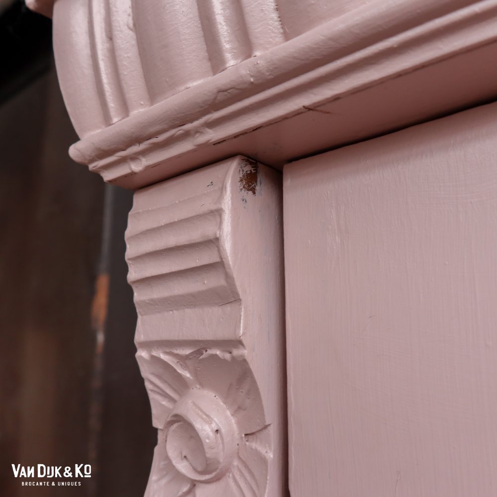 Roze vitrinekast - Afbeelding 9
