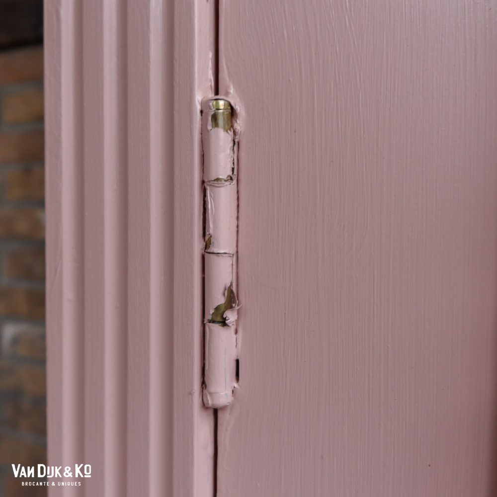 Roze vitrinekast - Afbeelding 13