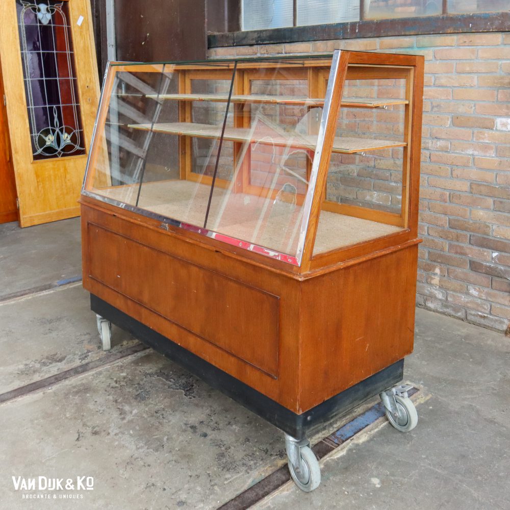 Vintage bakkersvitrine - Esmé Groningen - Afbeelding 8
