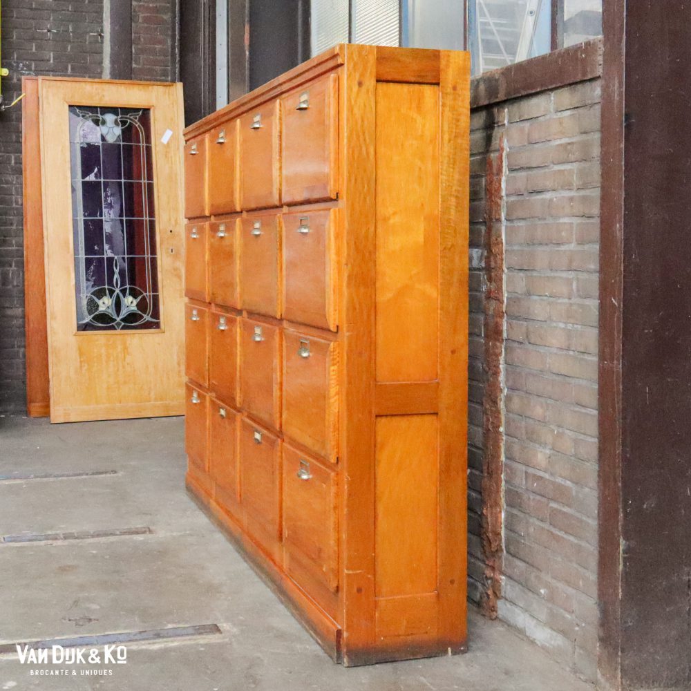Vintage kleppenkast - Afbeelding 4