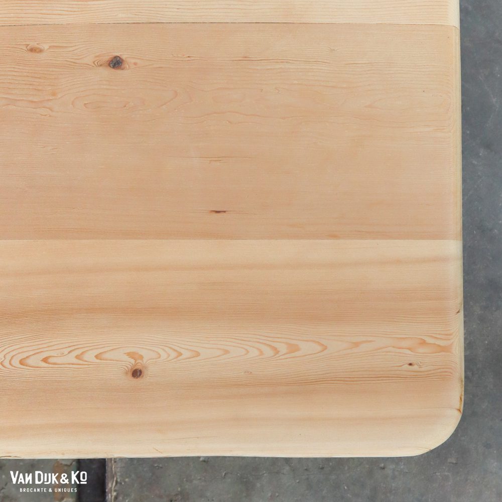Houten tafel - Afbeelding 5