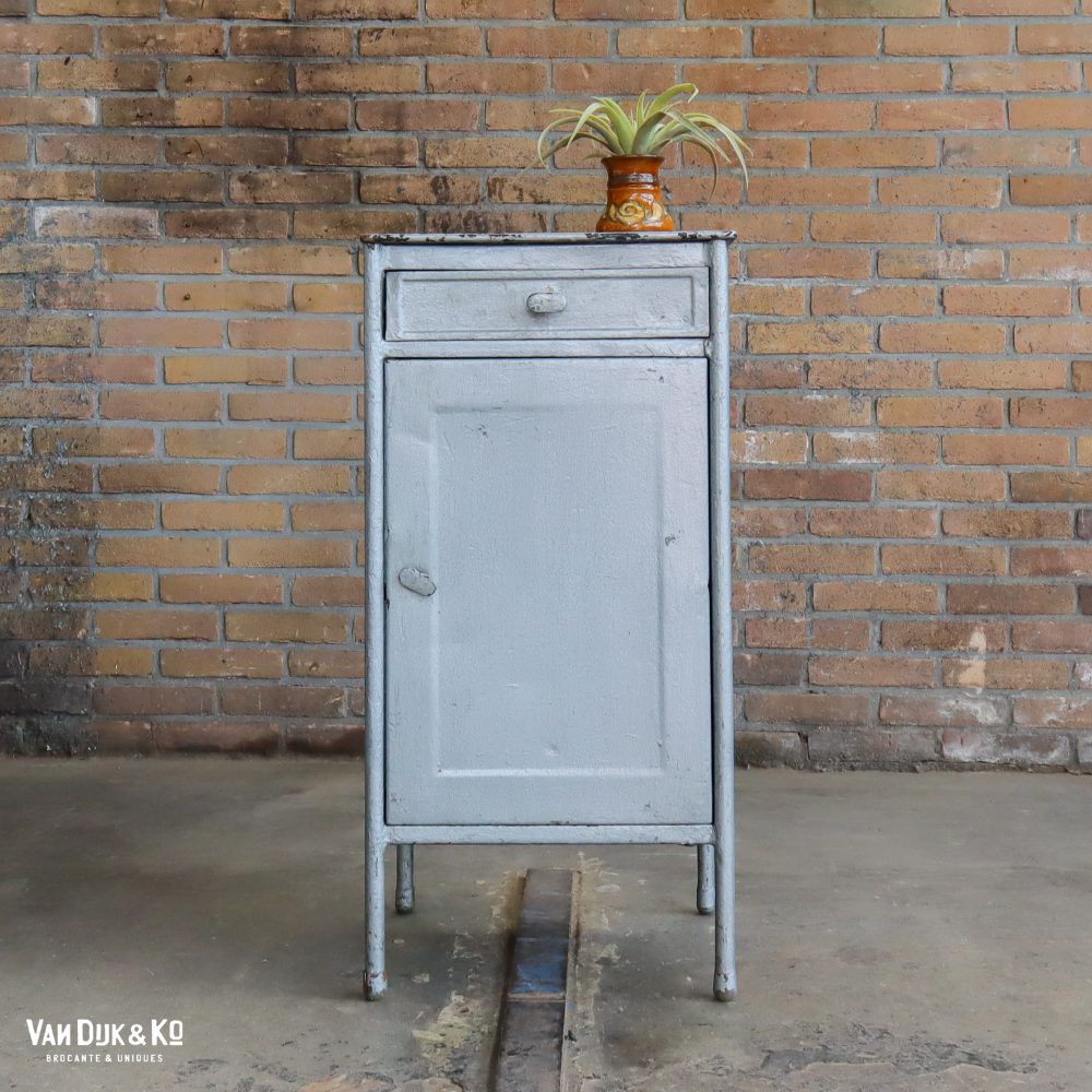 Vintage metalen nachtkastjes - Afbeelding 5