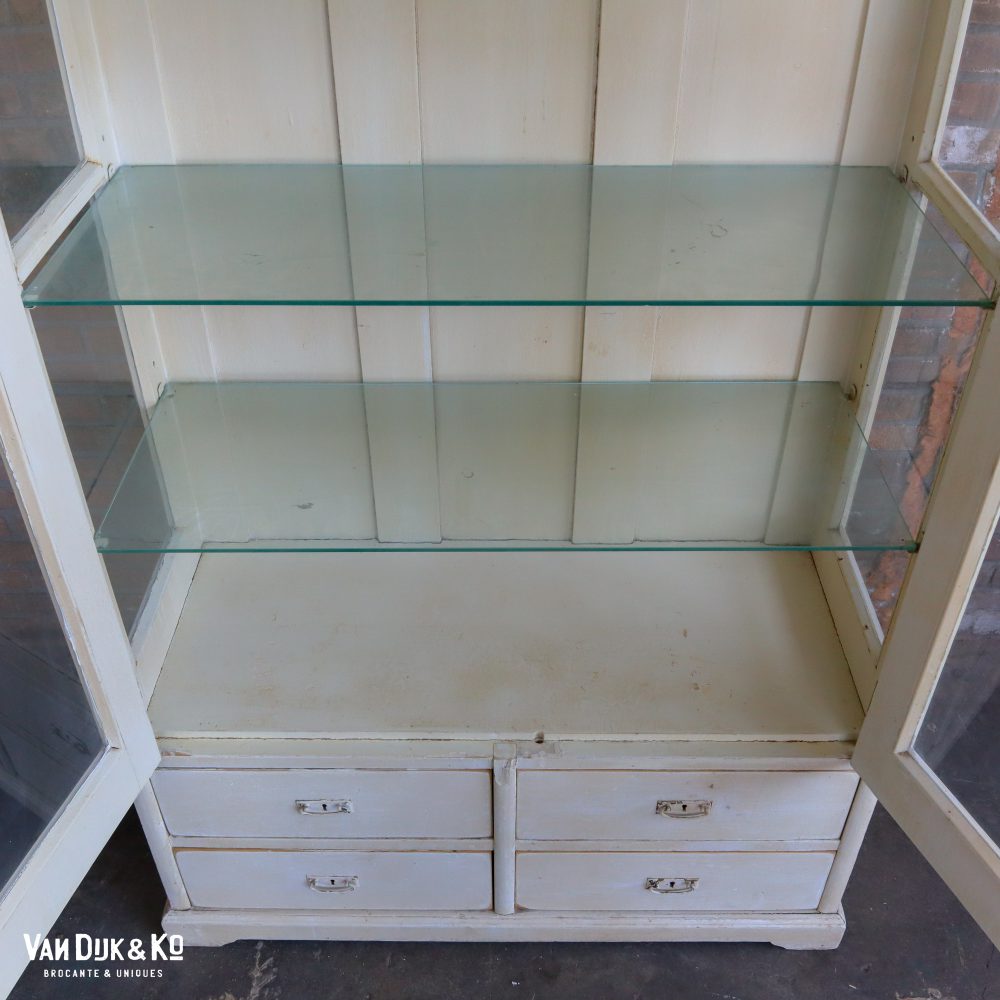 Brocante witte vitrinekast - Afbeelding 4