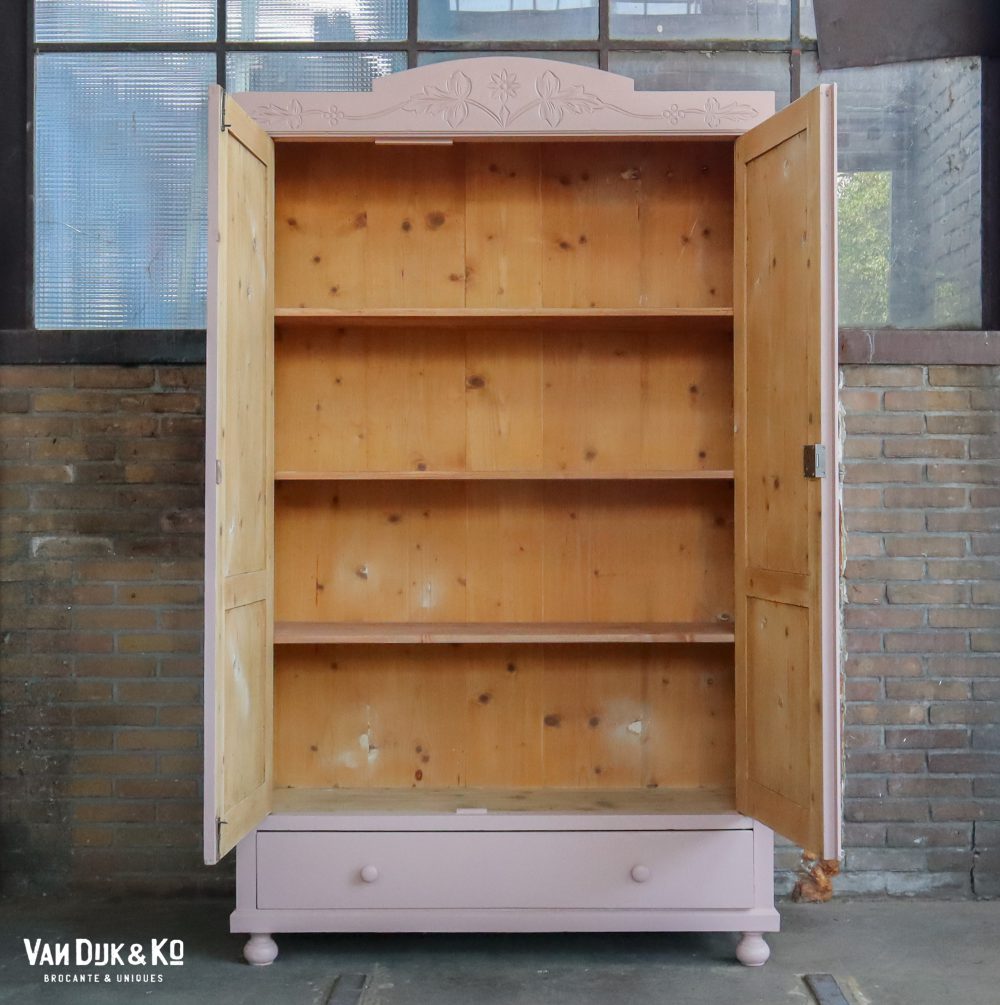 Brocante linnenkast met bloemen - Afbeelding 3