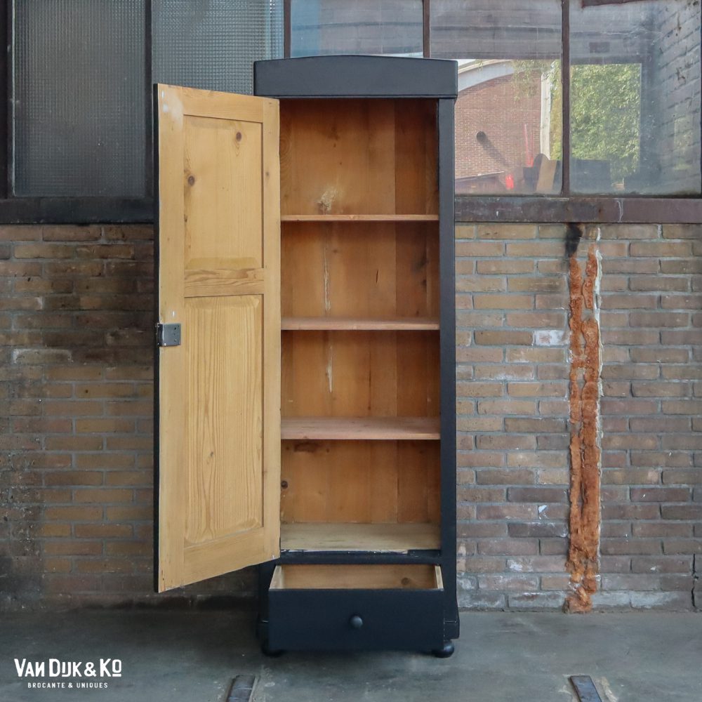 Zwarte eendeurs kast - Afbeelding 3