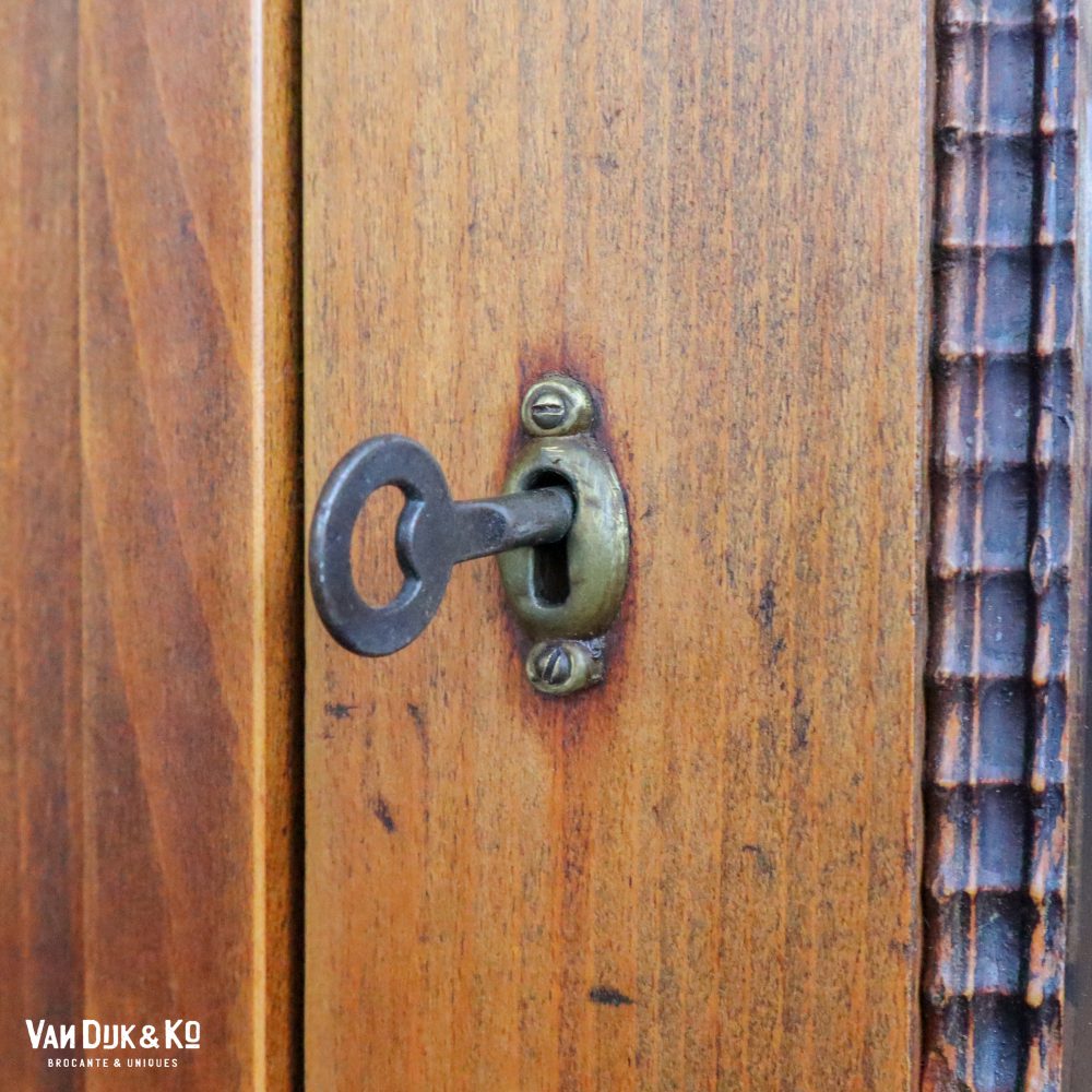 Brocante driedeurs vitrinekast - Afbeelding 8