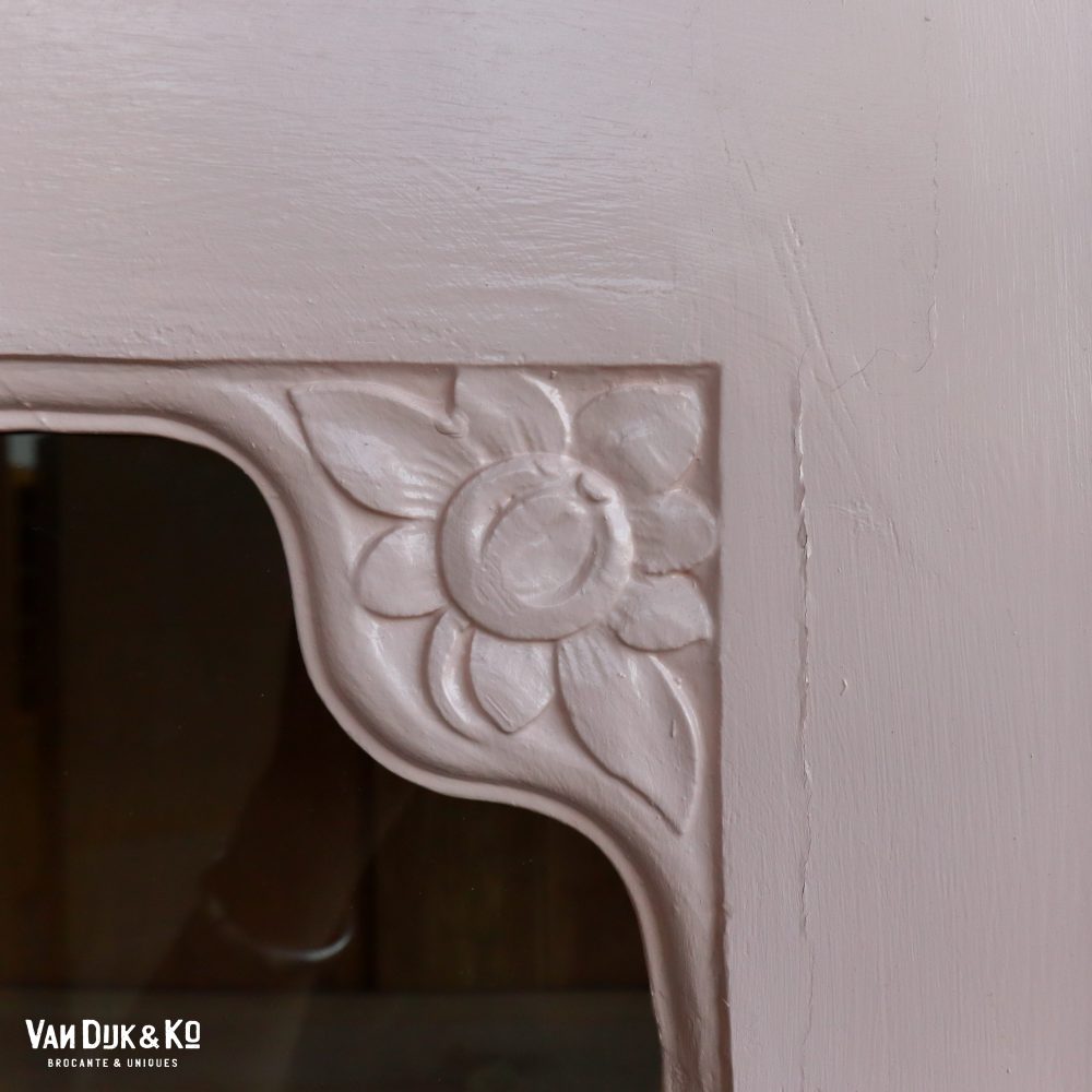Roze vitrinekast met bloemen - Afbeelding 7