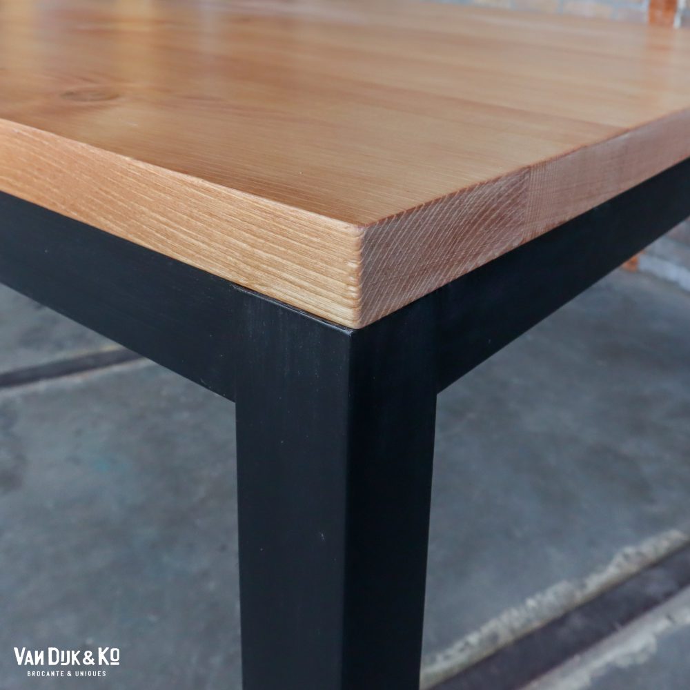 Tafel met zwart metalen frame - VD&Ko maatwerk - Afbeelding 20