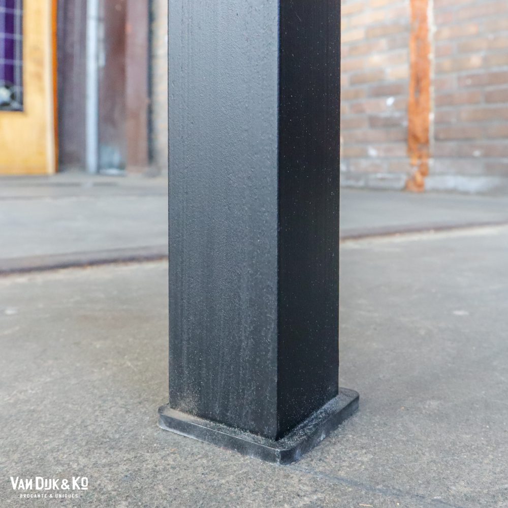 Tafel met zwart metalen frame - VD&Ko maatwerk - Afbeelding 21