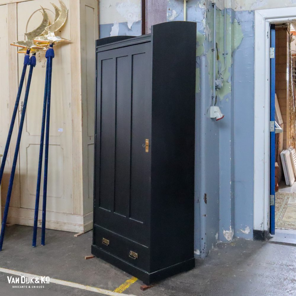 Zwarte eendeurs kast - Afbeelding 3